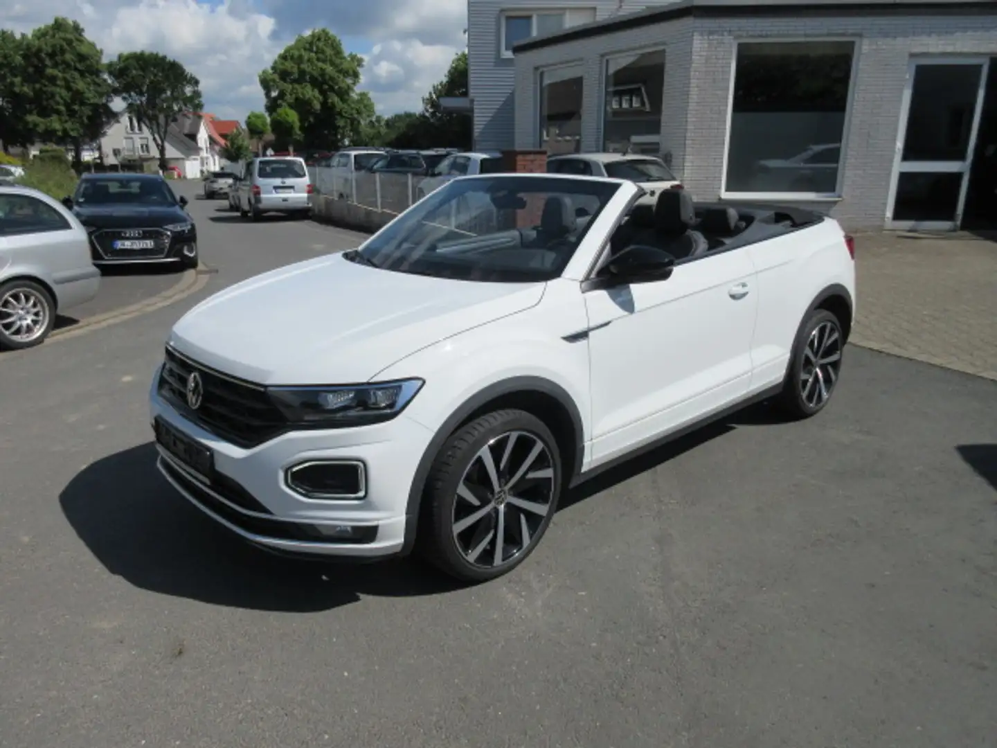 Volkswagen T-Roc Cabrio R-Line 1.5 TSI APP LED ALU 19 BLACK STYLE ASSIST SITZH Weiß - 1