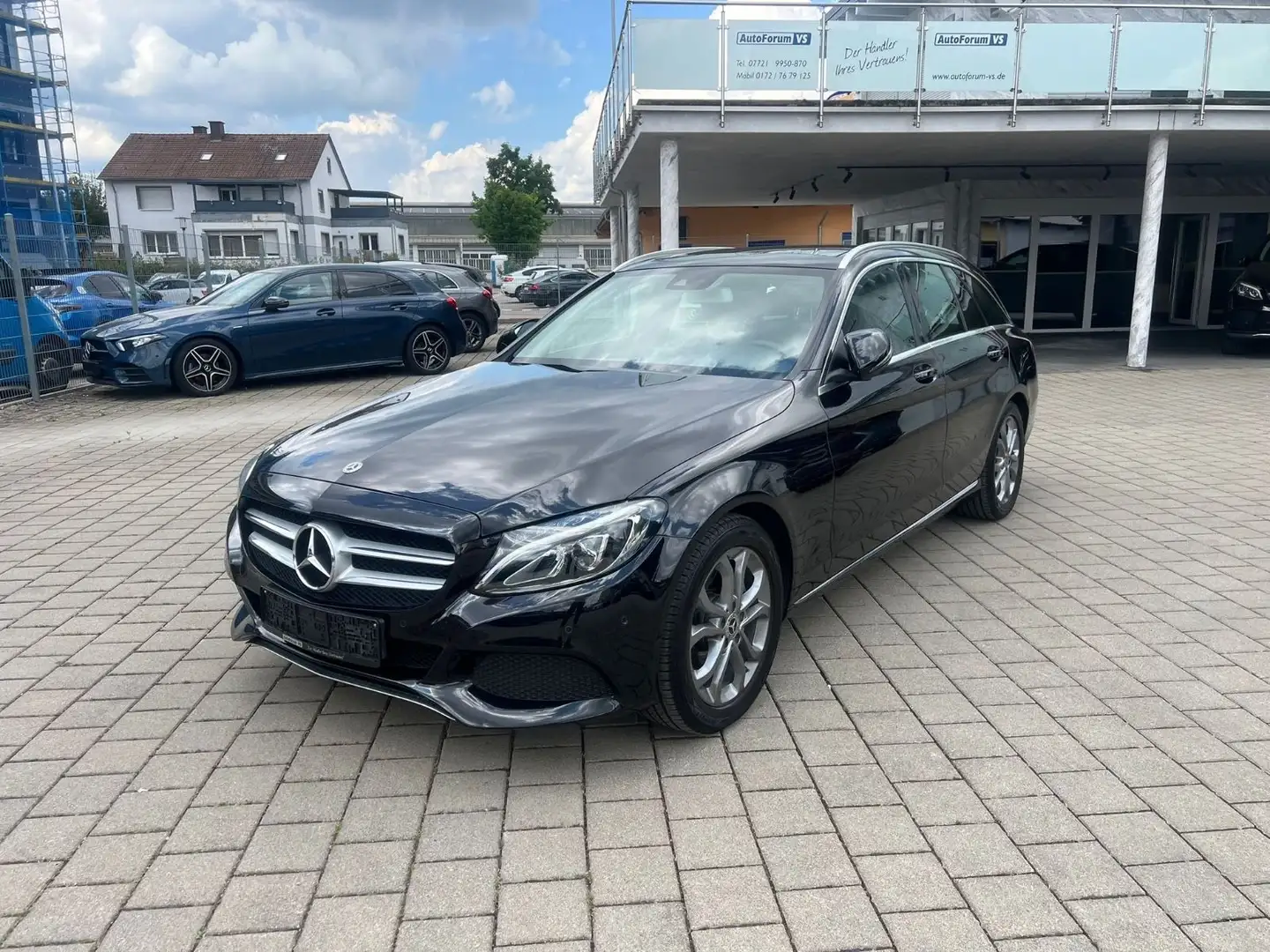 Mercedes-Benz C 200 T CGI+Pano*LED*Navi*Ambiente*RCAM Schwarz - 2