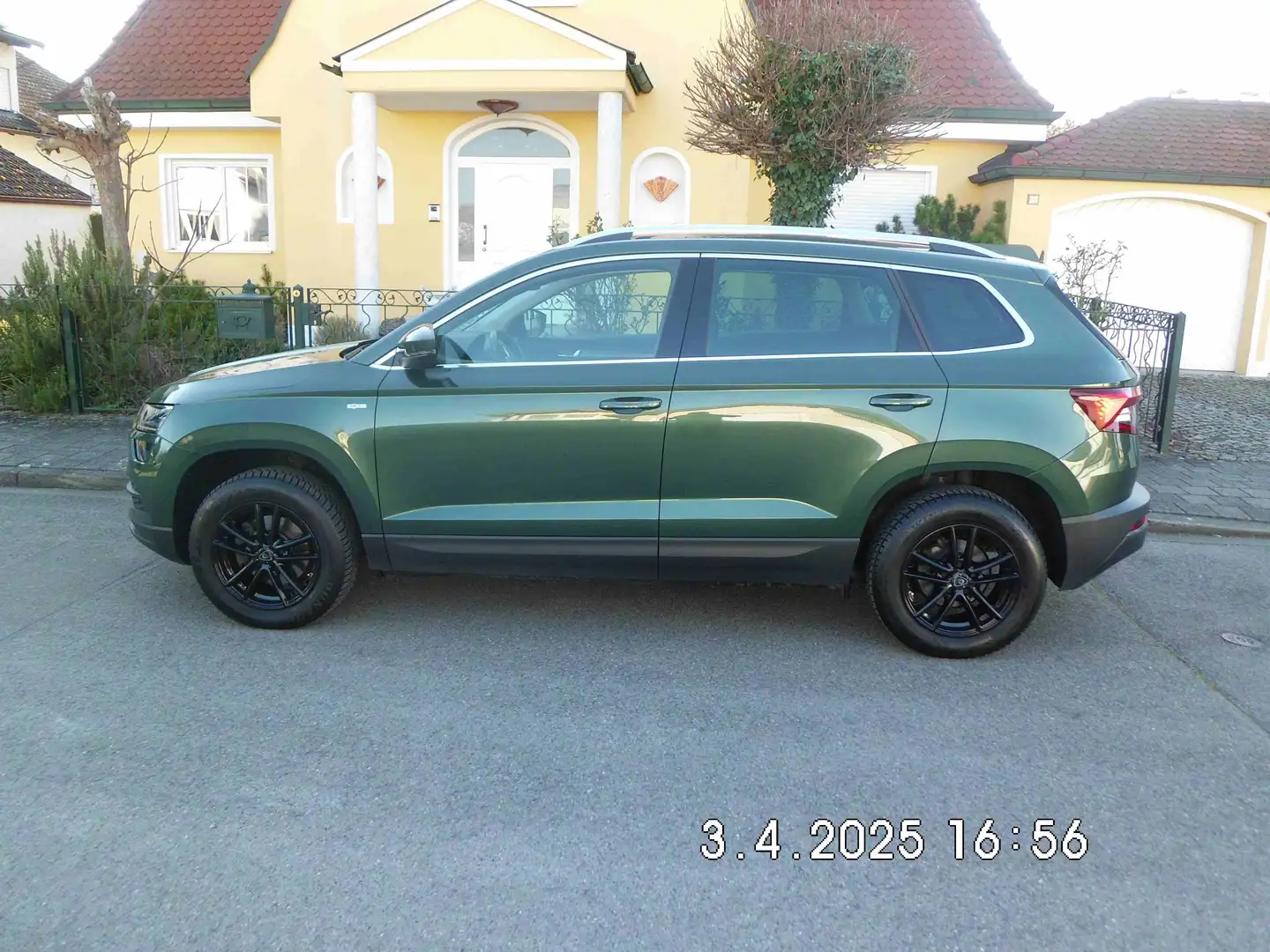 Skoda Karoq Karoq 1.6 TDI SCR DSG Ambition Grün - 1
