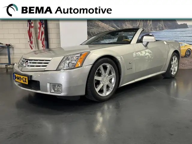 Cadillac XLR 4.6-V8