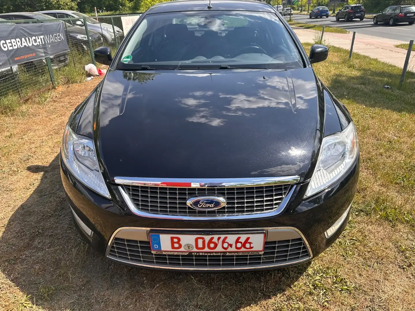 Ford Mondeo Lim. Titanium+1.Hand aus Seniorenbesitz Noir - 2