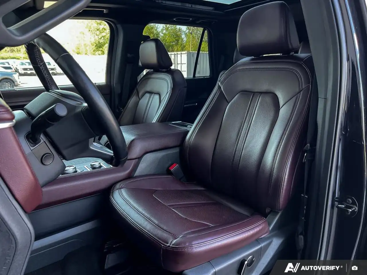 Ford Expedition снимка Ford Expedition