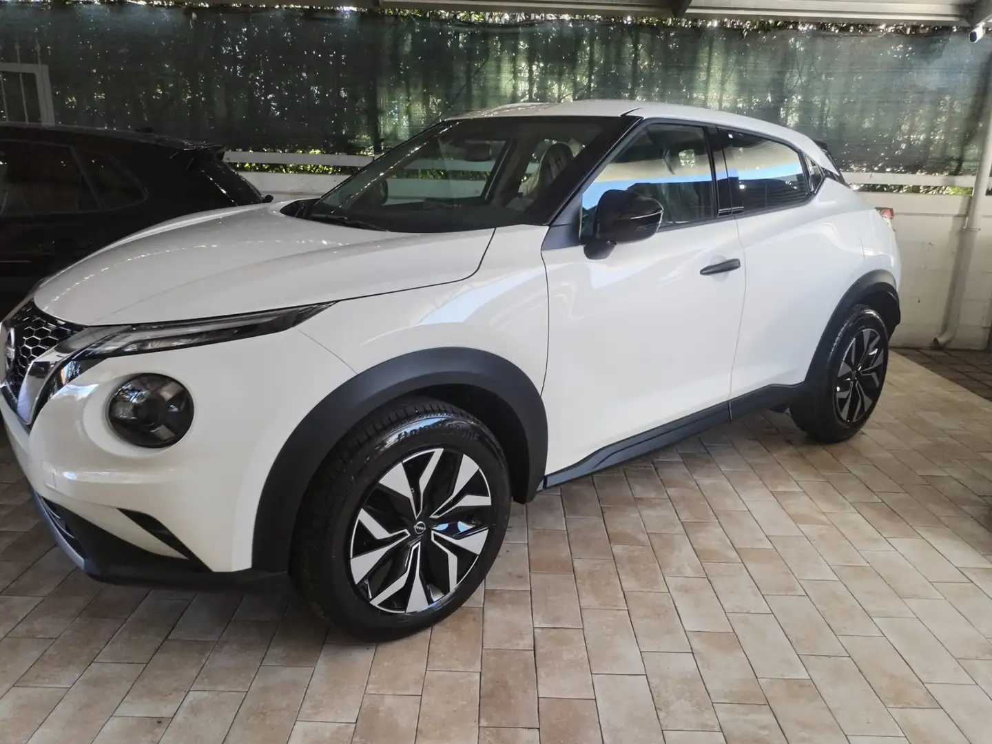 Nissan Juke Juke II 2024 1.0 dig-t Acenta 114cv Bianco - 2