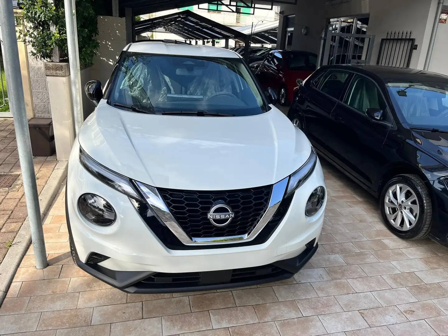Nissan Juke Juke II 2024 1.0 dig-t Acenta 114cv Weiß - 1