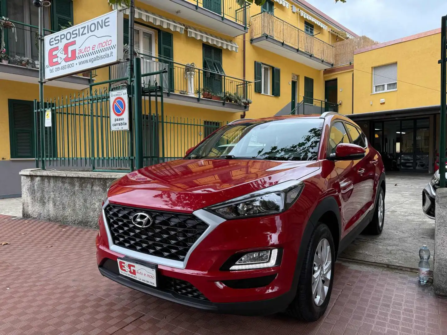 Hyundai TUCSON 1.6 CRDi XPrime Rouge - 1