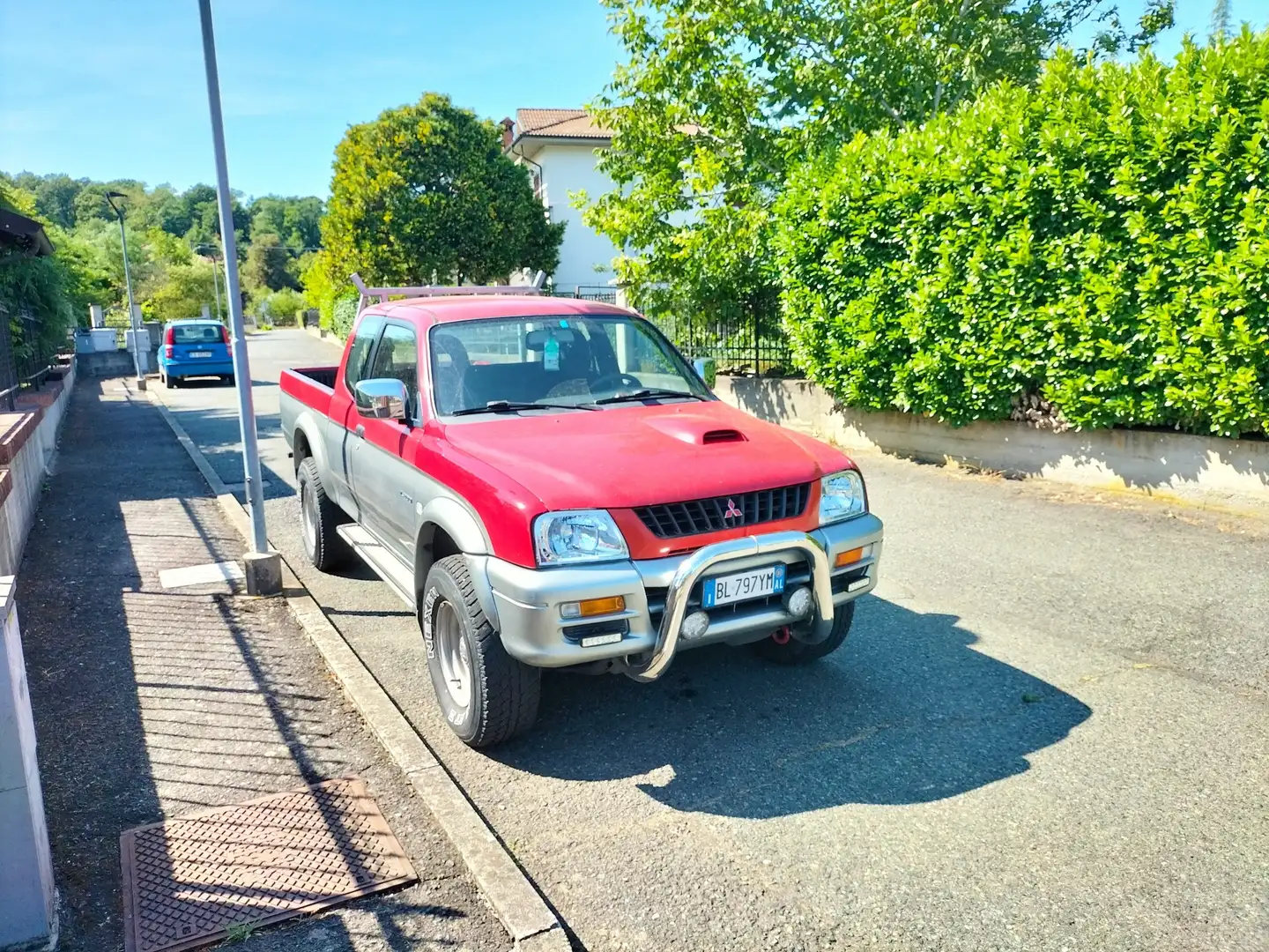 Mitsubishi L200 c.cab 2.5 tdi GLS Air 4wd - 1