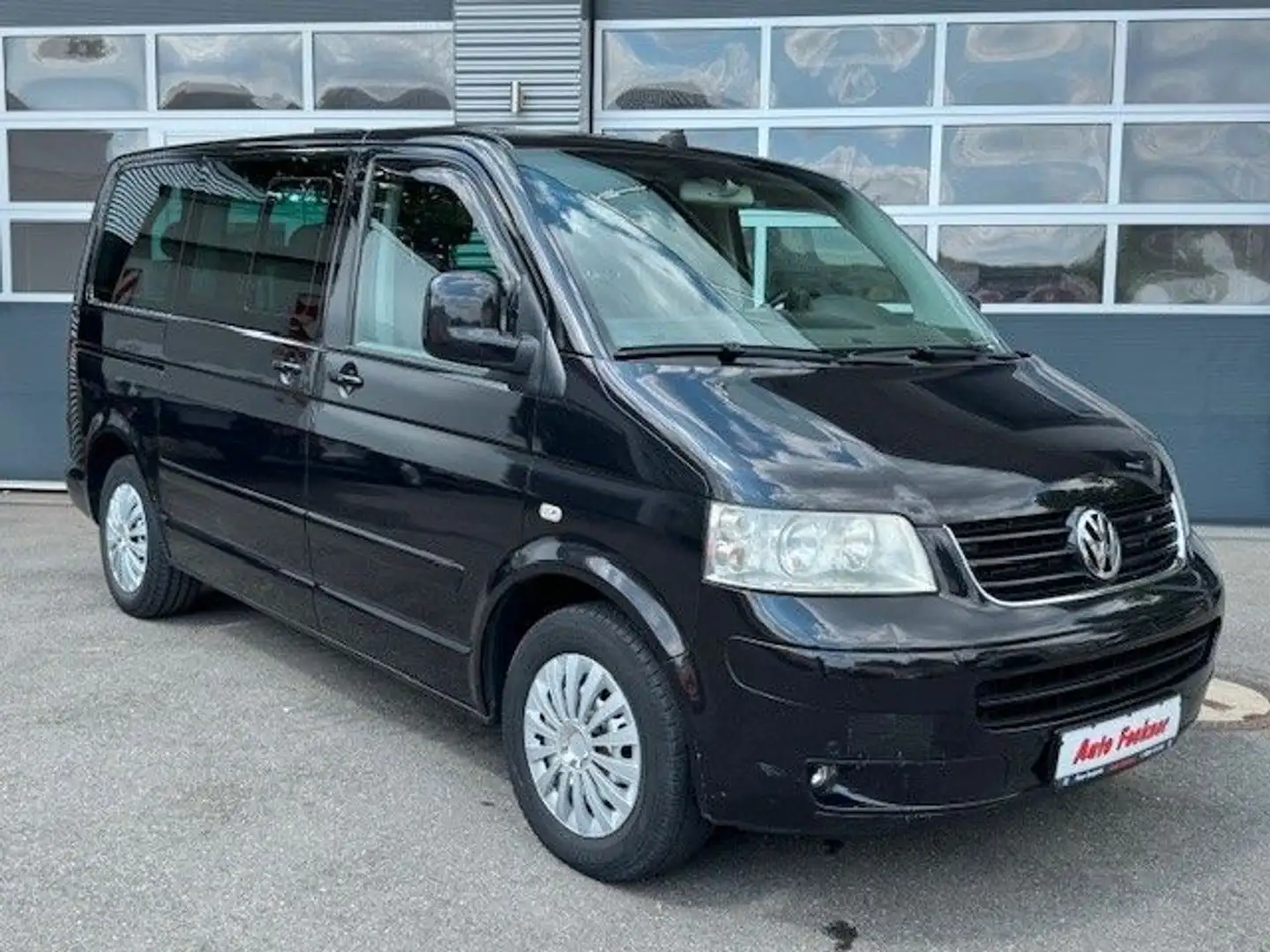 Volkswagen T5 Multivan T5 2.5 TDI Multivan Highline Schalter 128 KW Schwarz - 2