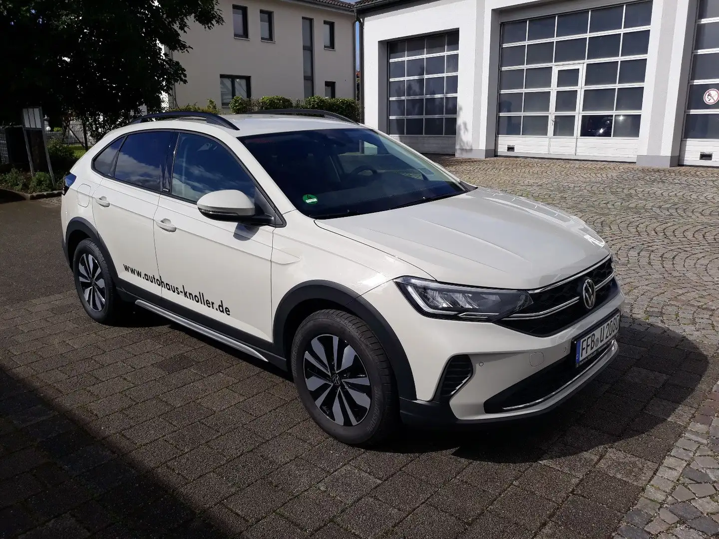 Volkswagen Taigo MOVE 1,0 l TSI 95 PS 5-Gang Grau - 1