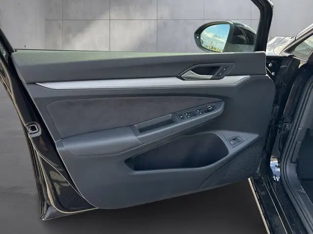 Volkswagen Golf view 15