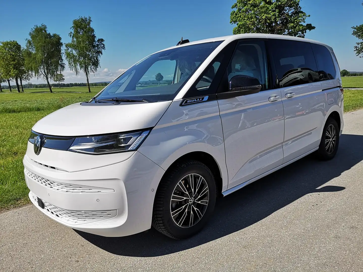 Volkswagen T7 Multivan 1,5 eHybrid 4Motion kurz Komfort Blanc - 1