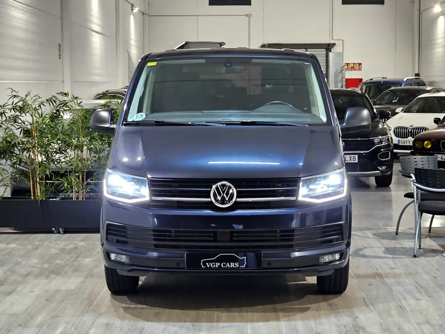 Volkswagen T5 Multivan 2.0TDI BMT DSG Azul - 2