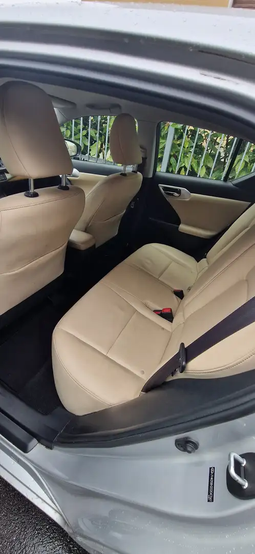 Lexus CT 200h CT 2010 1.8 Luxury cvt Argento - 1