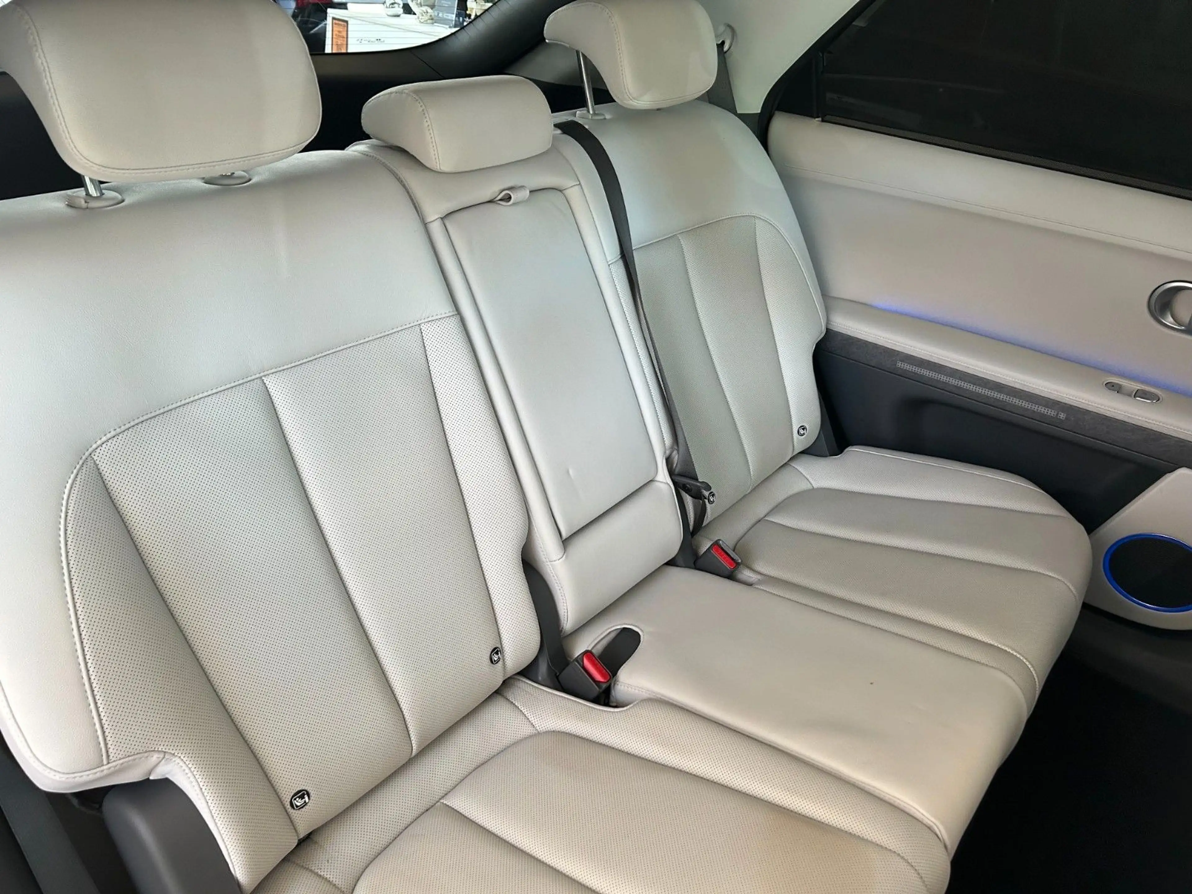 Hyundai IONIQ 5 77,4 kWh UNIQ 4WD Relax- Assistpaket WR — photo 10