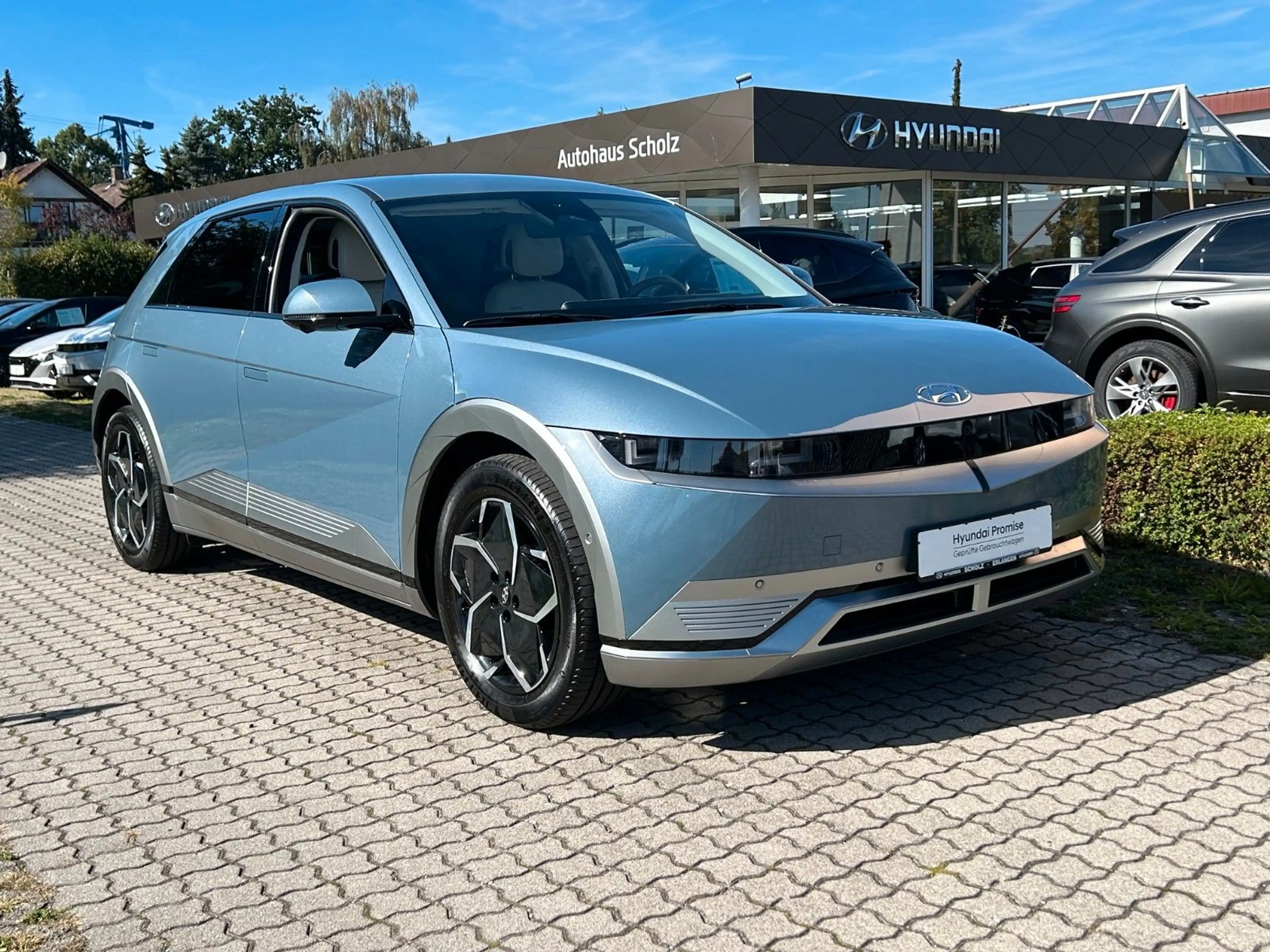 Hyundai IONIQ 5 77,4 kWh UNIQ 4WD Relax- Assistpaket WR — photo 3