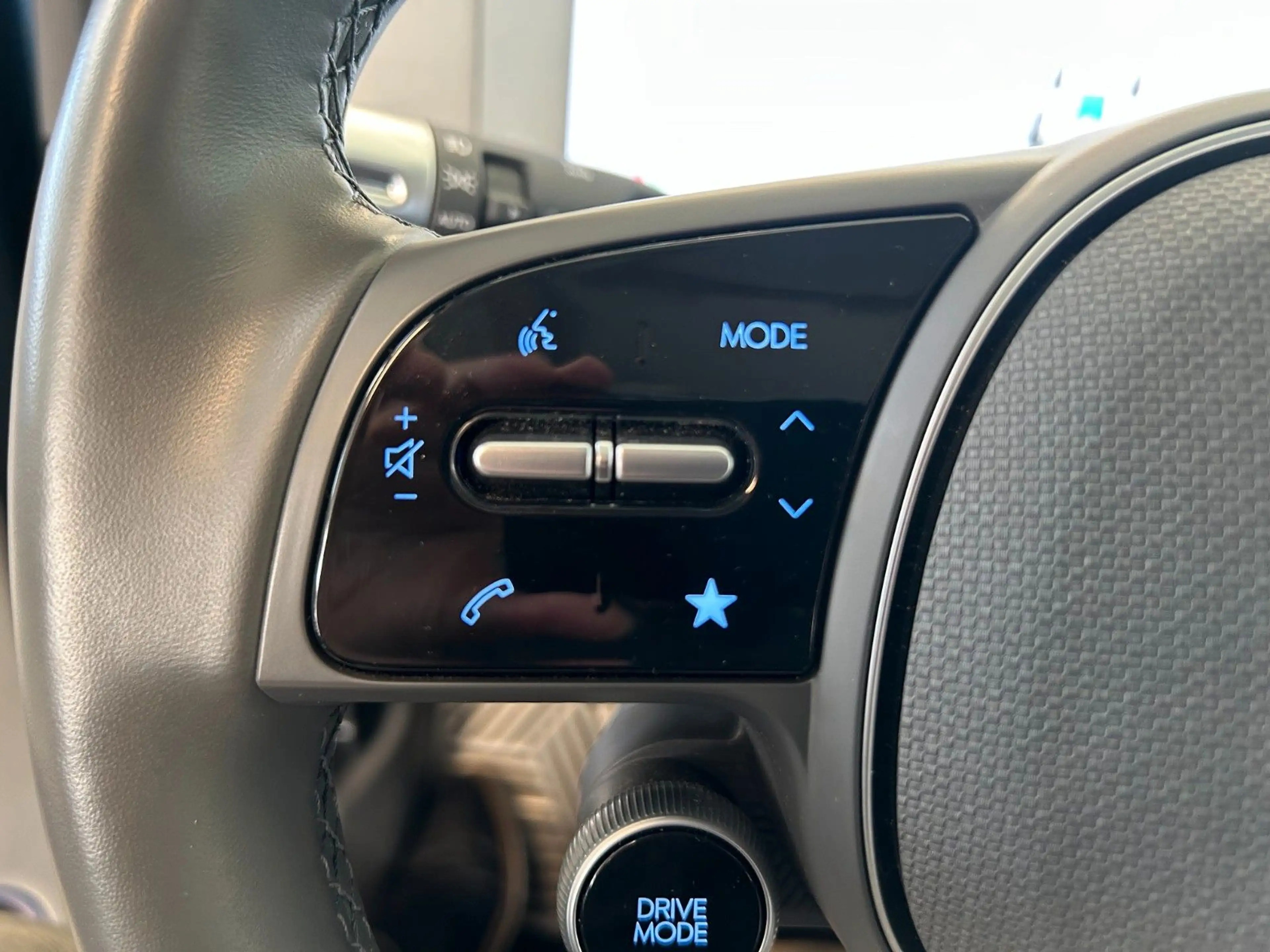 Hyundai IONIQ 5 77,4 kWh UNIQ 4WD Relax- Assistpaket WR — photo 15