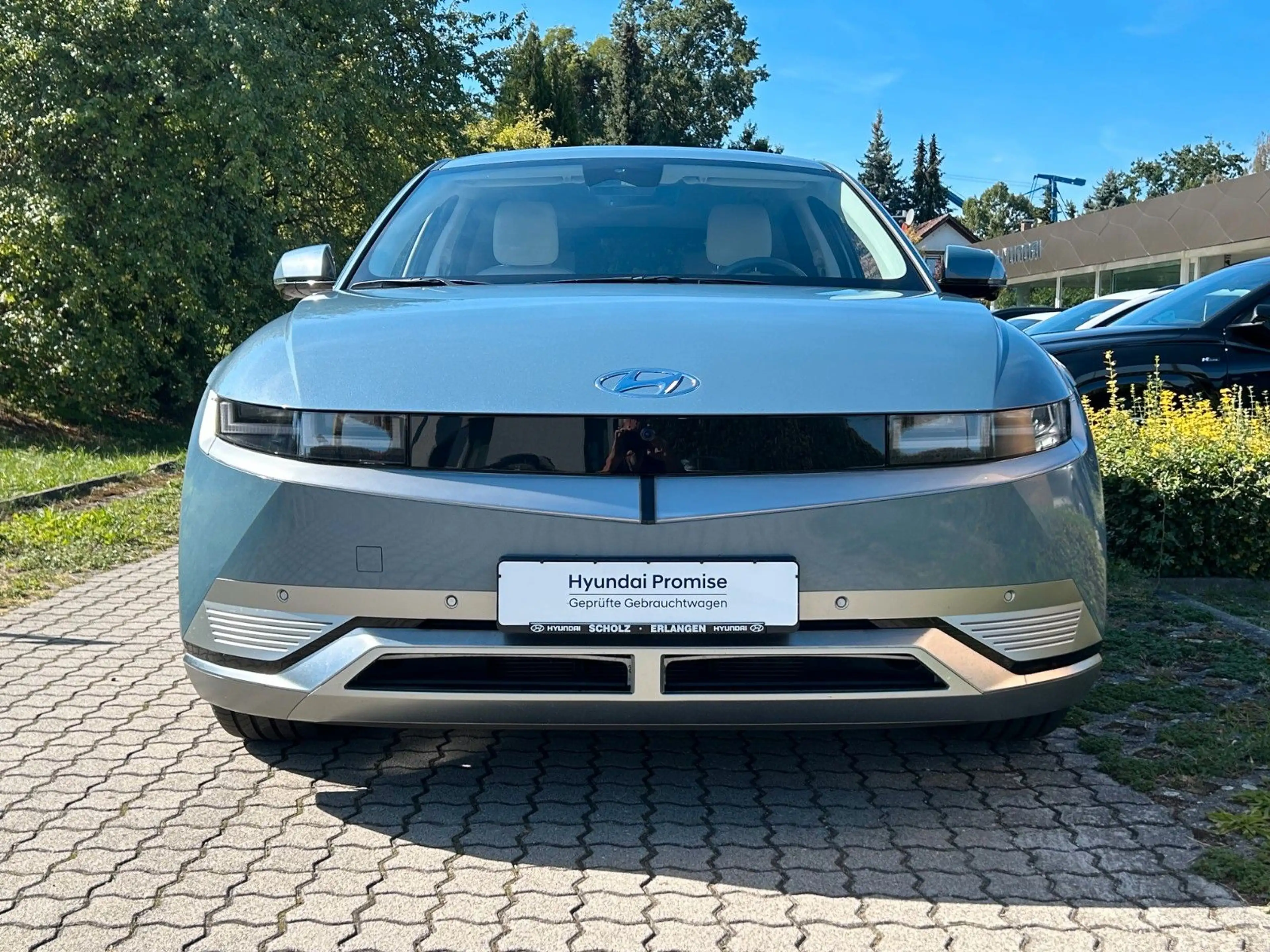 Hyundai IONIQ 5 77,4 kWh UNIQ 4WD Relax- Assistpaket WR — photo 2