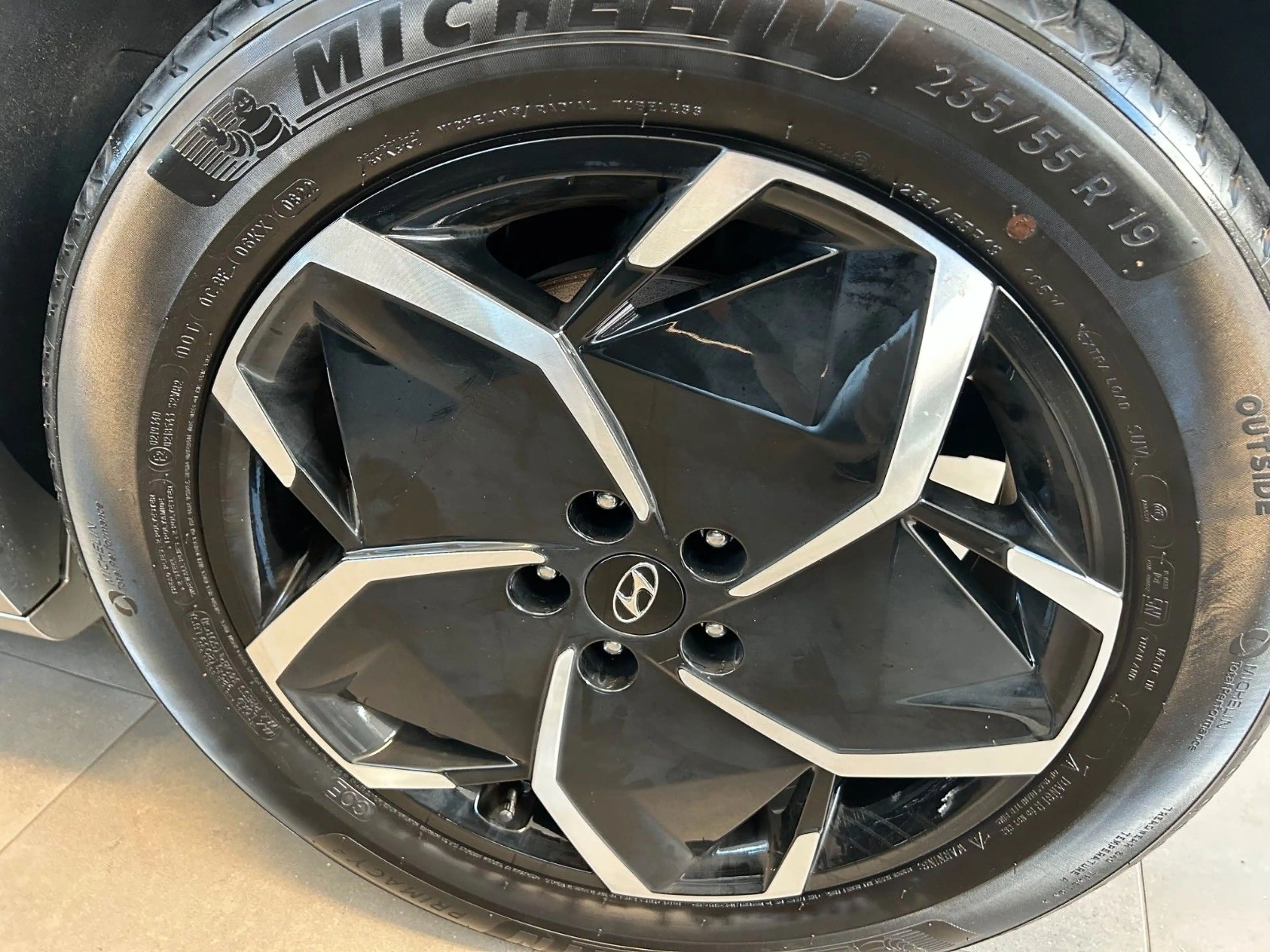 Hyundai IONIQ 5 77,4 kWh UNIQ 4WD Relax- Assistpaket WR — photo 6