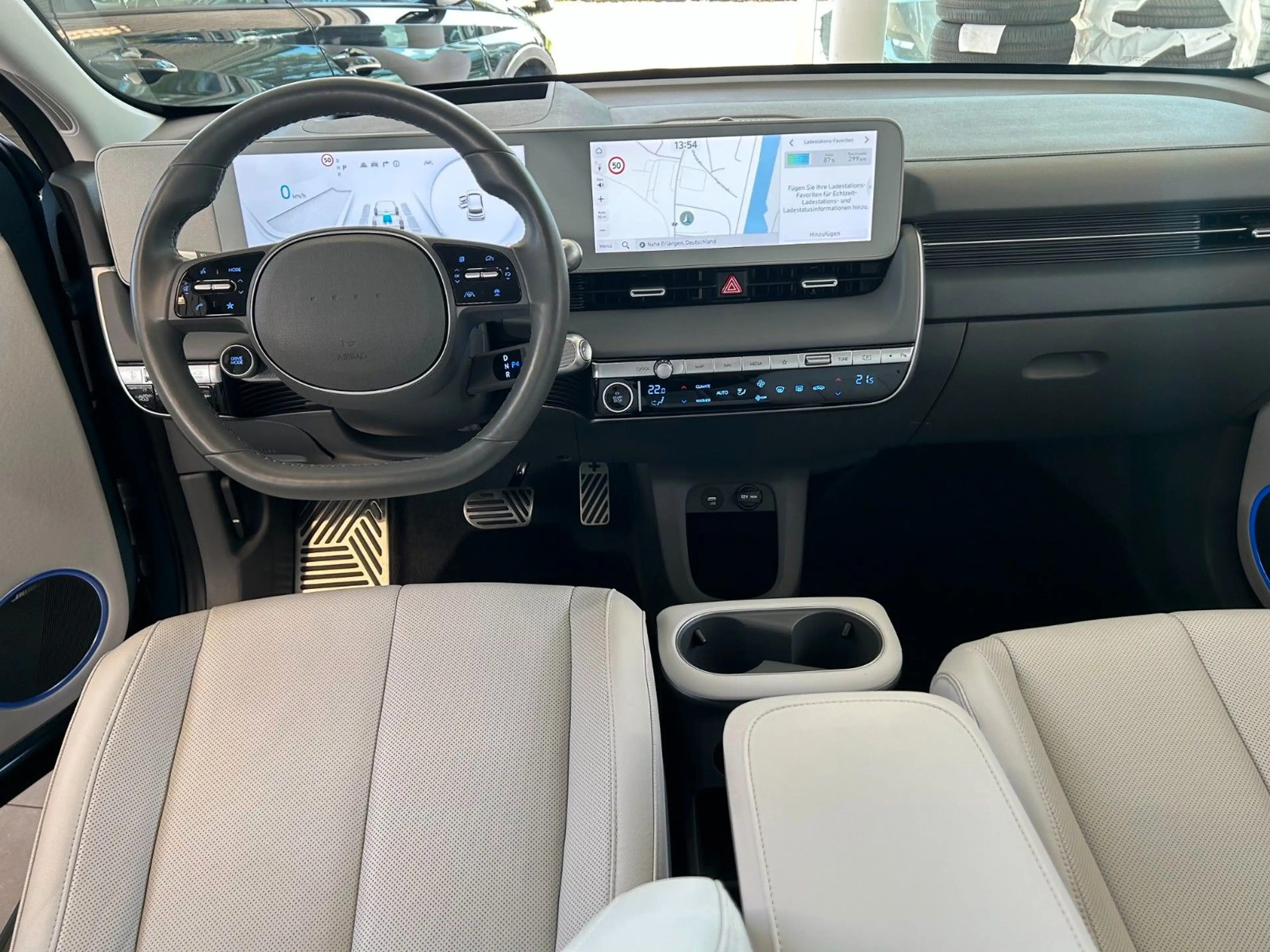 Hyundai IONIQ 5 77,4 kWh UNIQ 4WD Relax- Assistpaket WR — photo 11