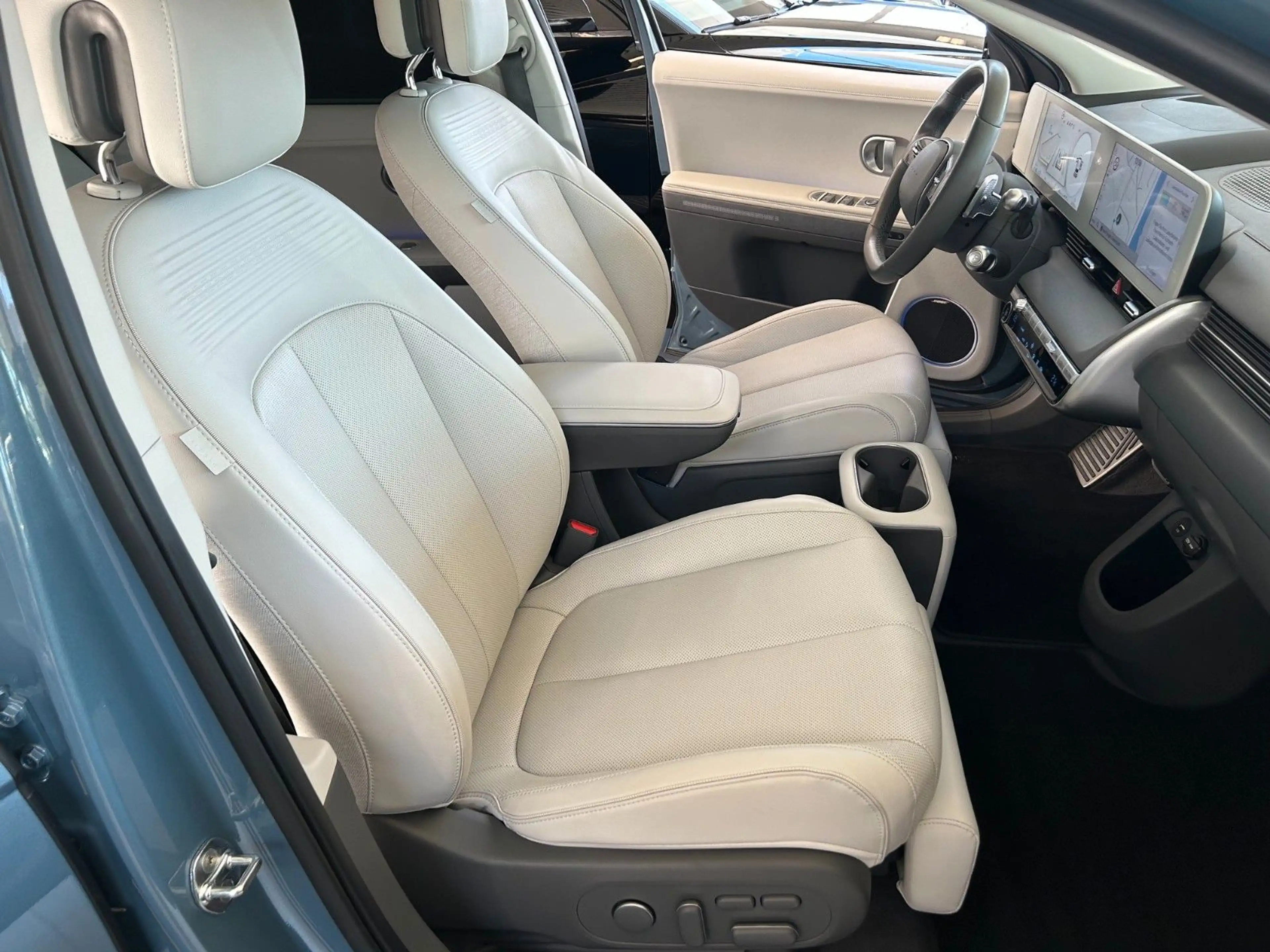 Hyundai IONIQ 5 77,4 kWh UNIQ 4WD Relax- Assistpaket WR — photo 9