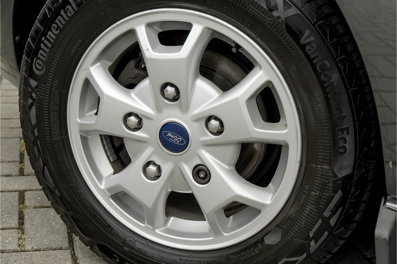 Ford Transit Custom 270 2.0 TDCI Limited DC 2x Schuifdeur Marge Trekha — photo 21