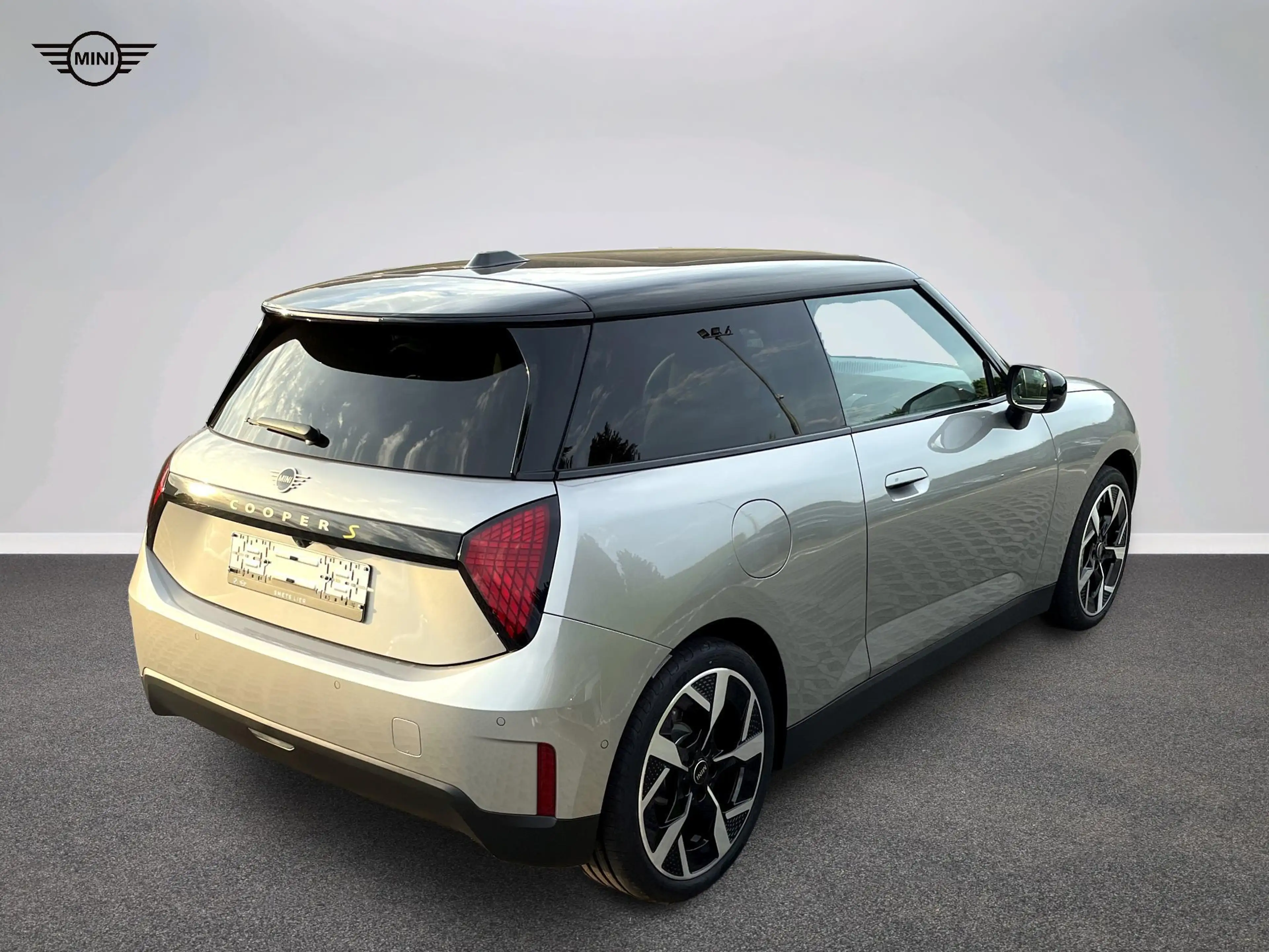 MINI Cooper SE Classic Trim — photo 5