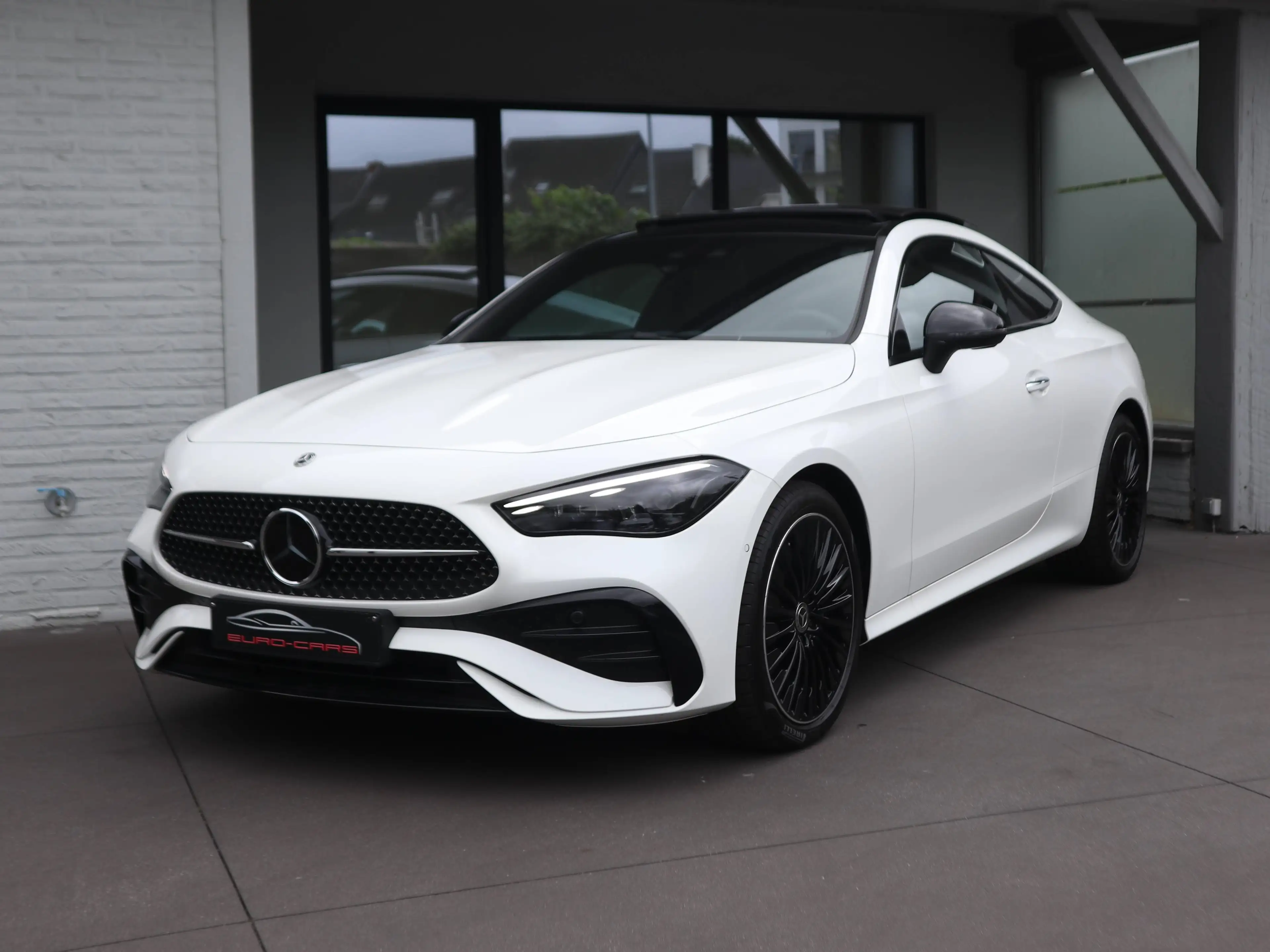 Mercedes-Benz CLE 300 E-Hybrid Coupe /AMG/ HEADUP/PANODAK/CAMERA/DISTRONIC/NIGHTPAKKET/TOPPER ! — photo 6