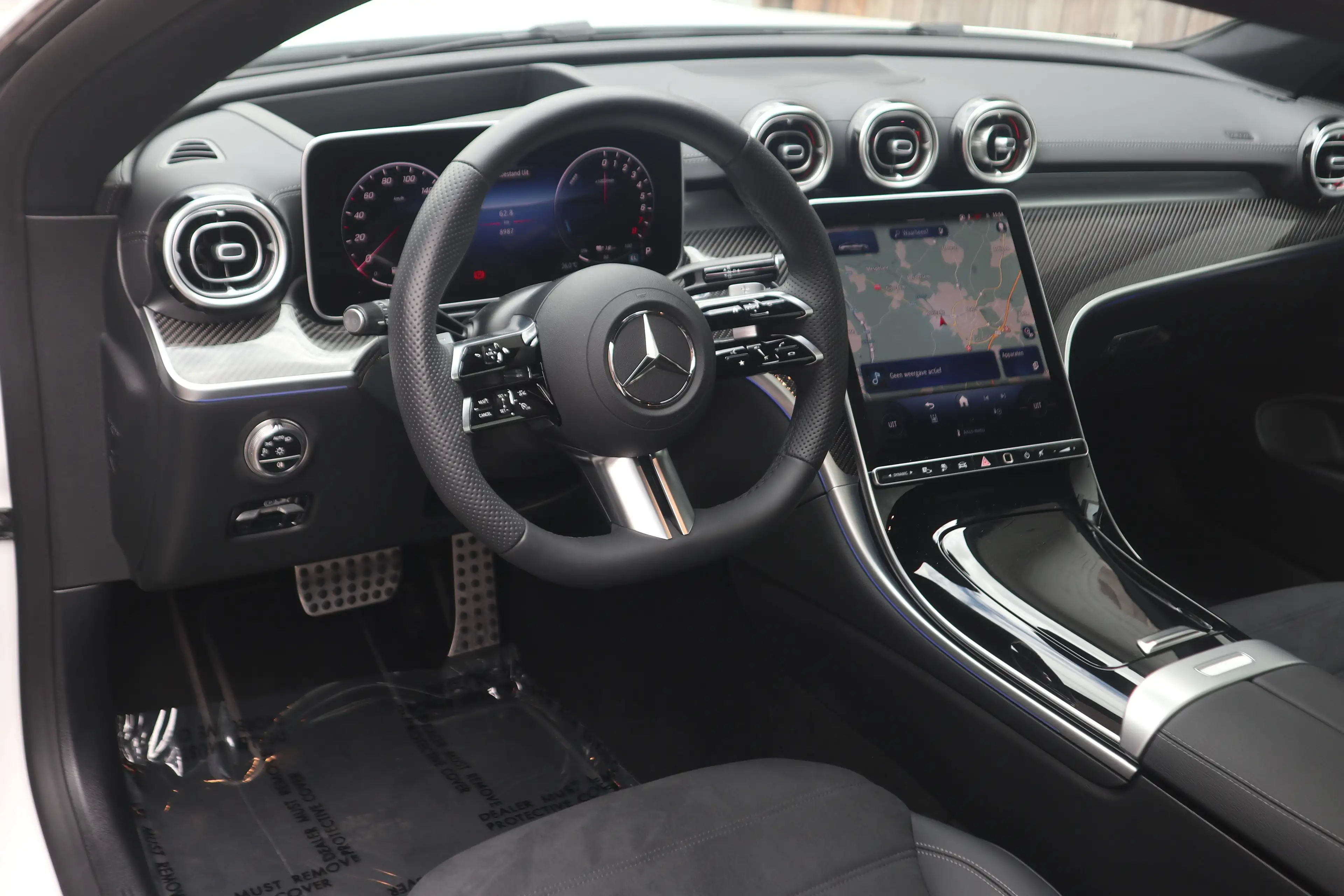 Mercedes-Benz CLE 300 E-Hybrid Coupe /AMG/ HEADUP/PANODAK/CAMERA/DISTRONIC/NIGHTPAKKET/TOPPER ! — photo 13