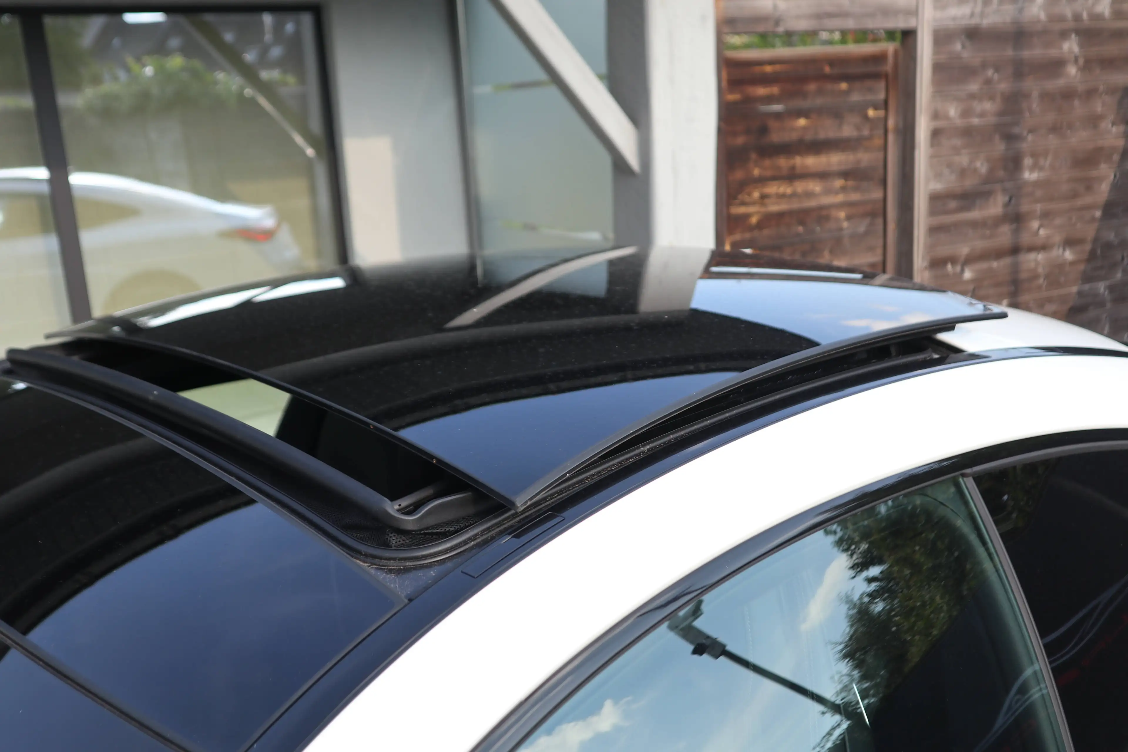 Mercedes-Benz CLE 300 E-Hybrid Coupe /AMG/ HEADUP/PANODAK/CAMERA/DISTRONIC/NIGHTPAKKET/TOPPER ! — photo 12