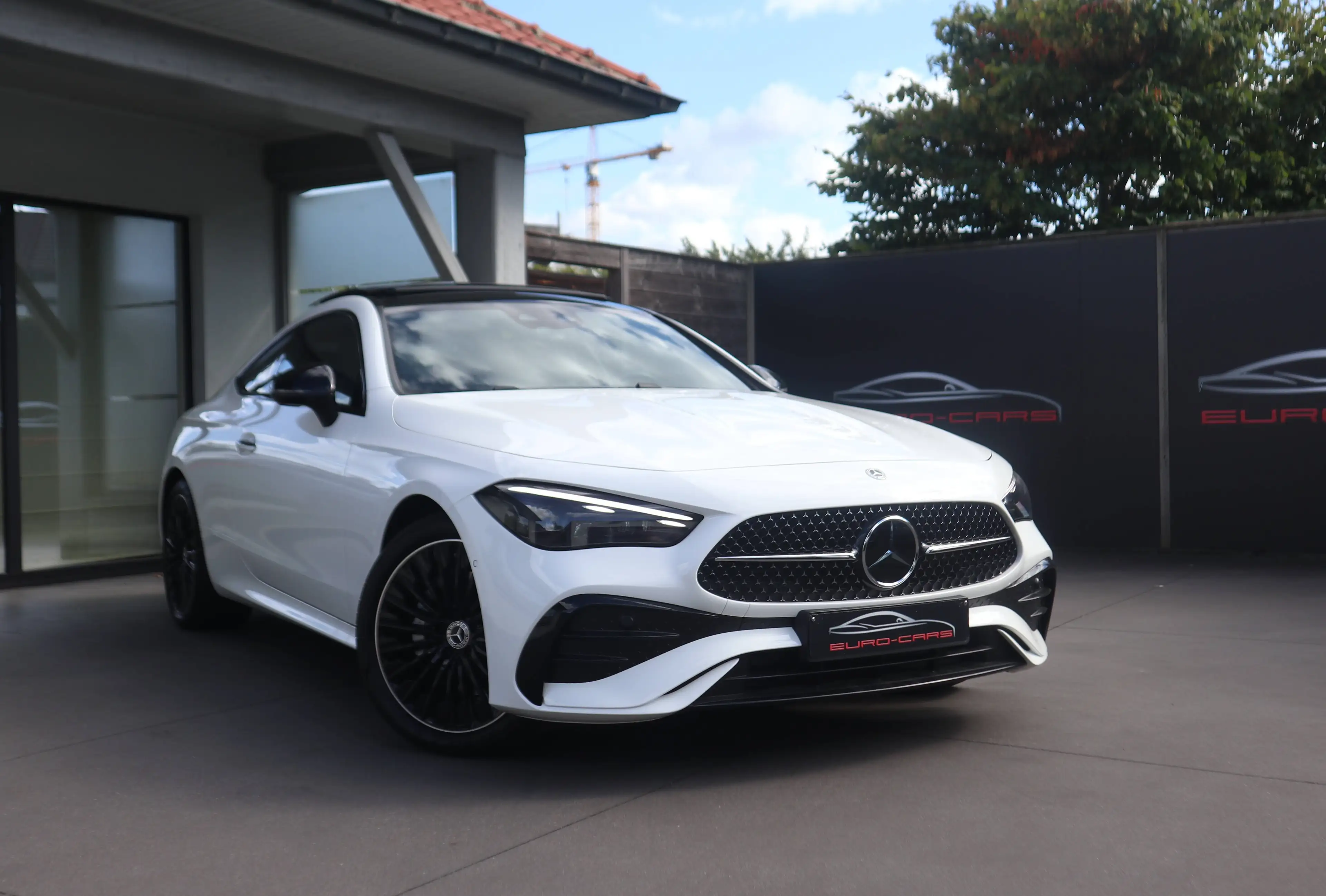 Mercedes-Benz CLE 300 E-Hybrid Coupe /AMG/ HEADUP/PANODAK/CAMERA/DISTRONIC/NIGHTPAKKET/TOPPER ! — photo 10
