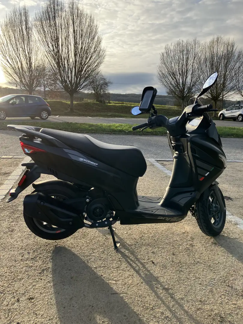 Aprilia SXR 50 Negro - 2