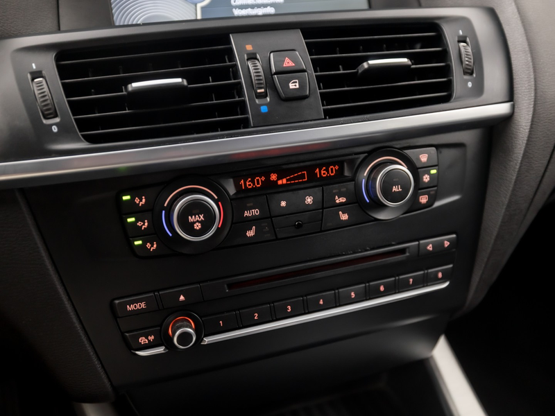 BMW X3 xDrive20i Sport 184Pk Automaat (GROOT NAVI, M STUU — photo 9