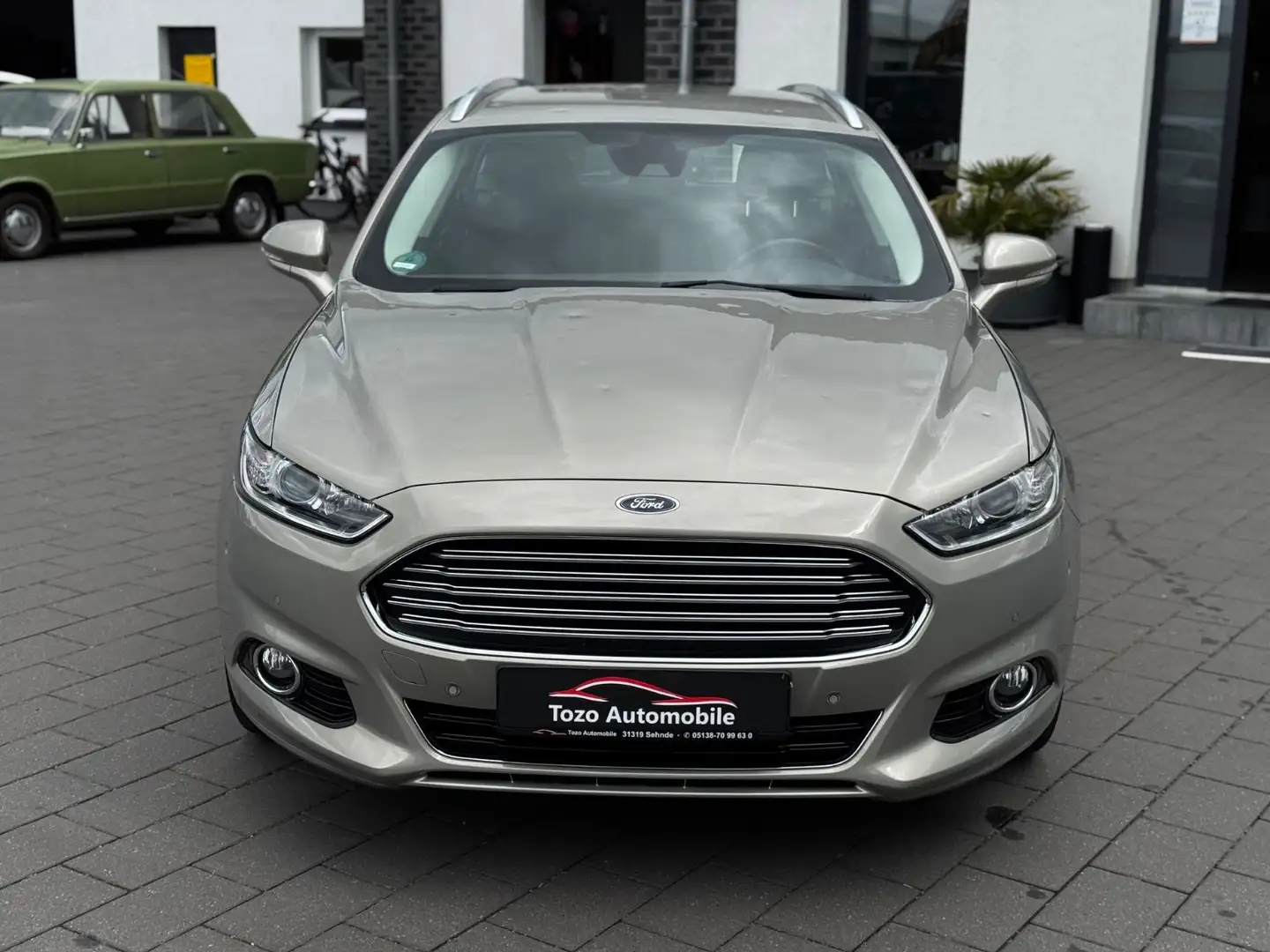 Ford Mondeo Turnier Titanium*NAVI*AHK*HAGEL SCHADEN* Grijs - 2
