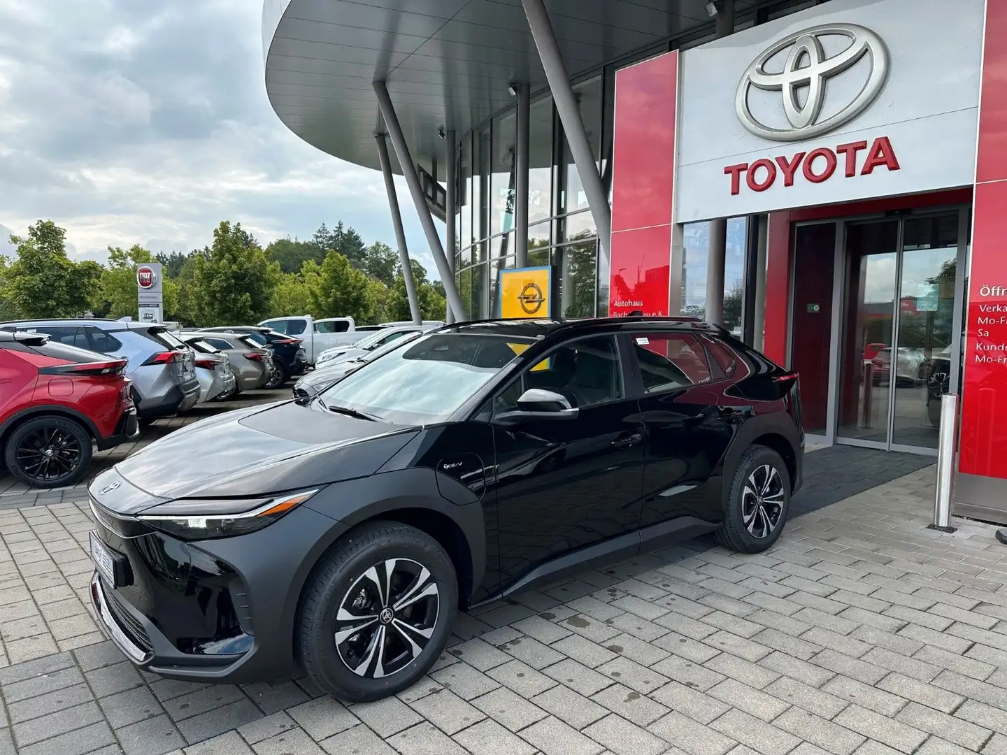 Toyota bZ4X FWD Comfort Negru - 2