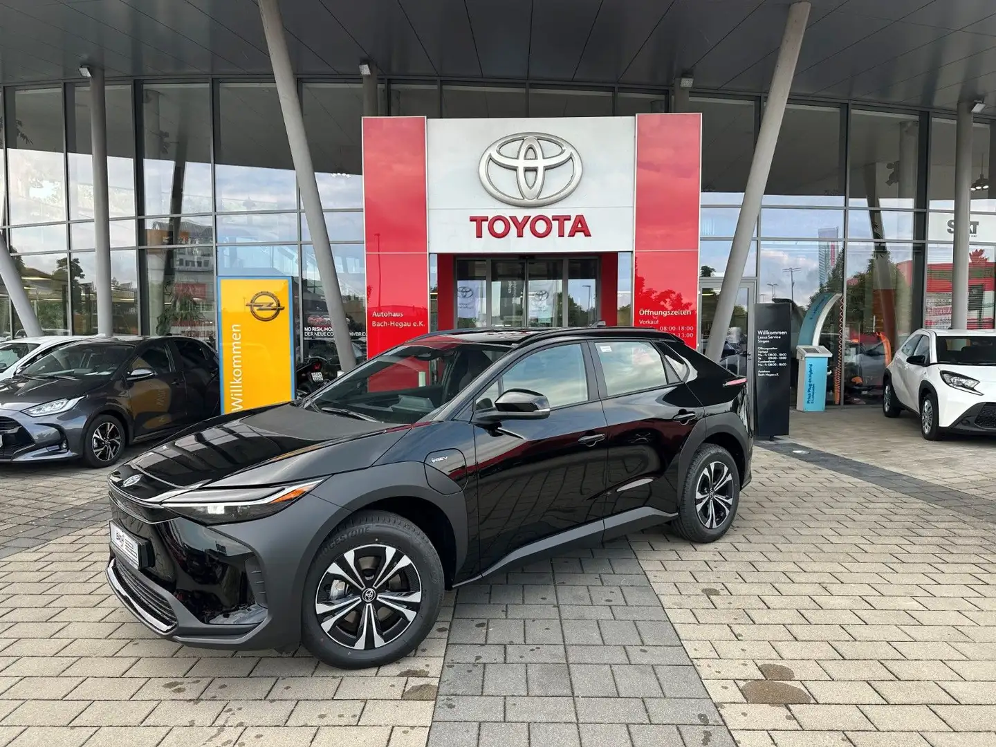 Toyota bZ4X FWD Comfort Negru - 1