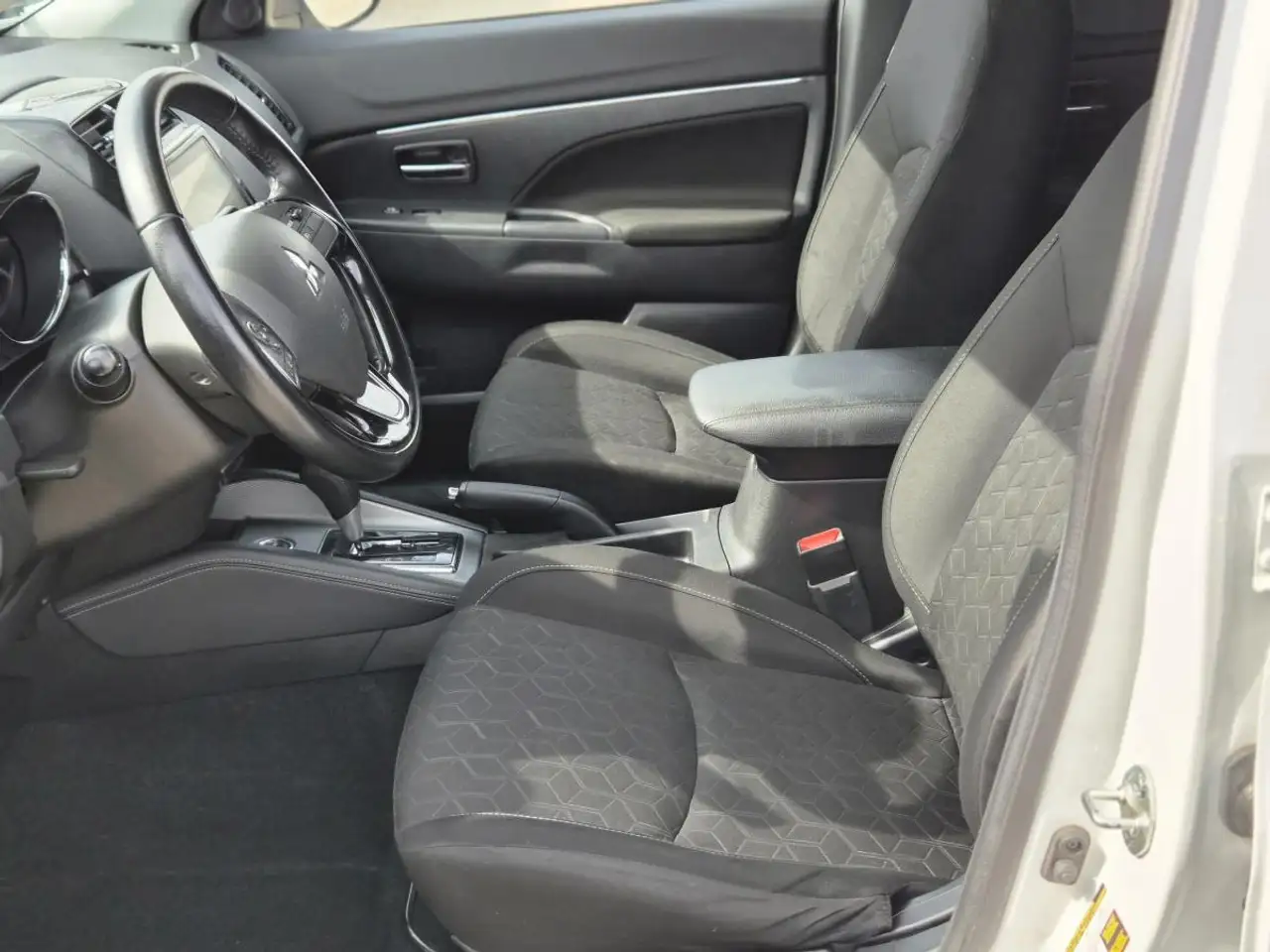 Mitsubishi RVR снимка Mitsubishi RVR