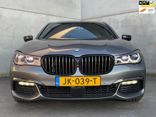 BMW 730 7-serie 730d xDrive M-SPORT, ACHTERASSTURING, INDI