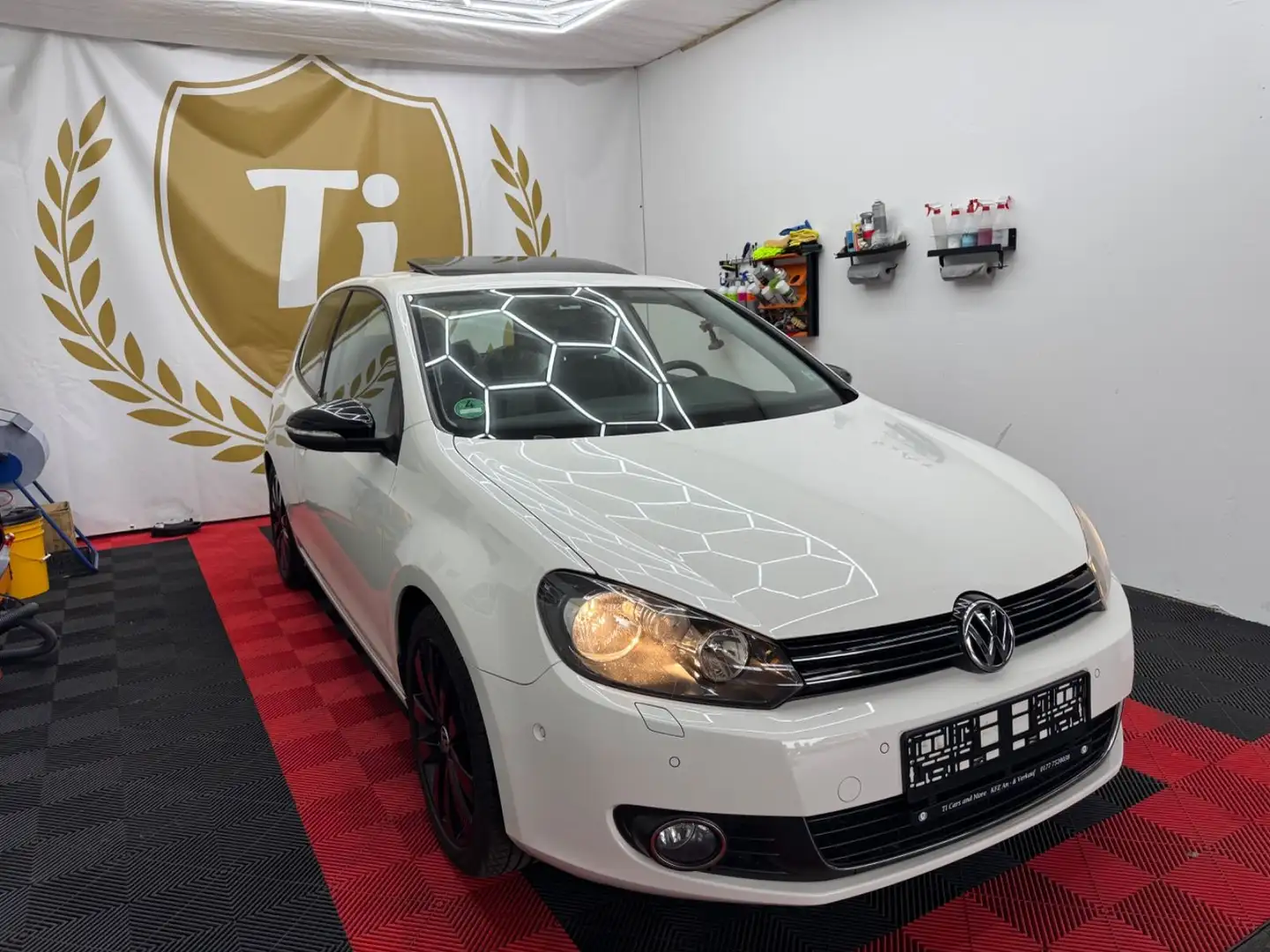 Volkswagen Golf *Golf*VI*Style*Automatik*40.000KM*Scheckeft*TÜV* Weiß - 2