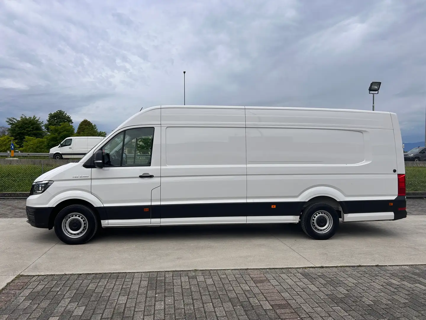 MAN TGE 3.180 L5H3 Белый - 1