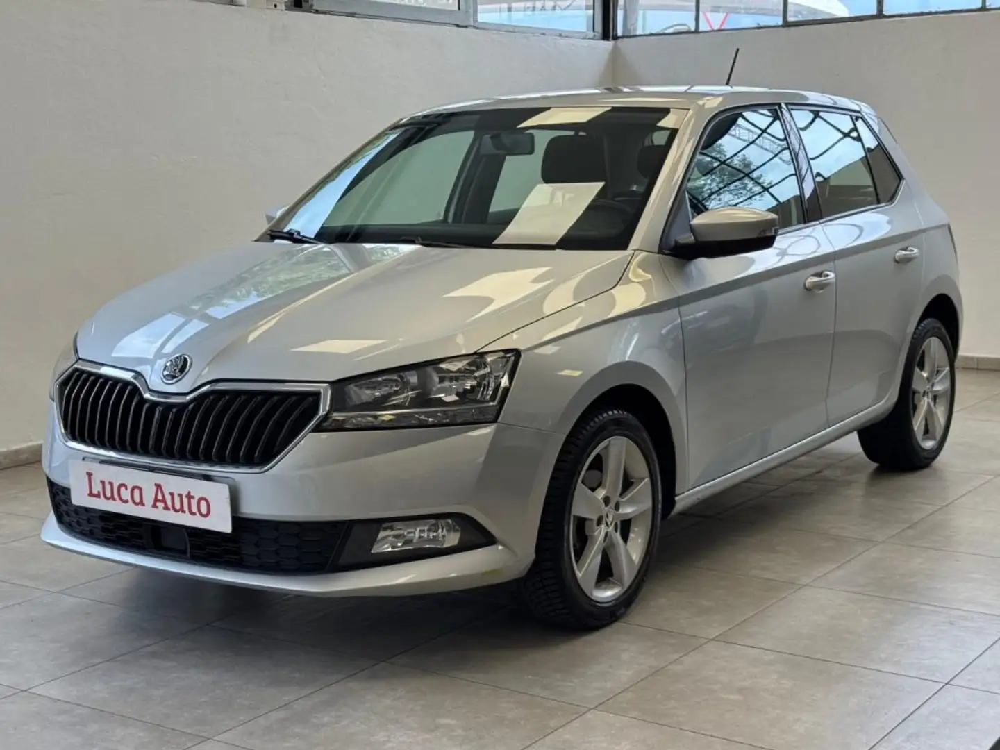 Skoda Fabia 1.0 MPI 60CV *TAGLIANDI*SENSORI*NAVIGATORE* Argento - 1