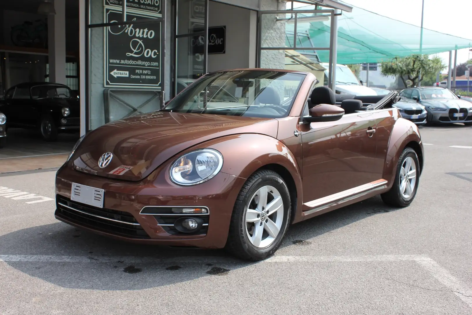Volkswagen Maggiolino SOUND 1.2 TSI CABRIO DSG CON PADDLE RETROCAMERA Hnědá - 1