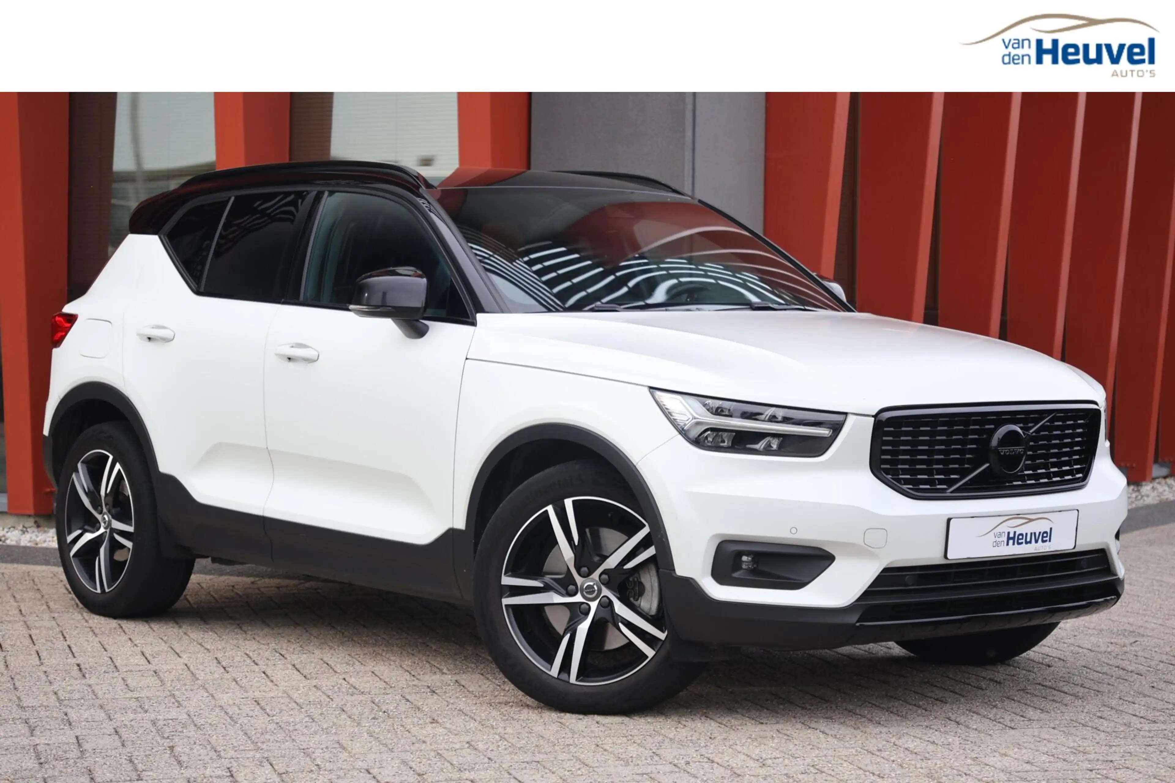 Volvo XC40 T5 Recharge R-Design | Parkeercamera | Trekhaak |