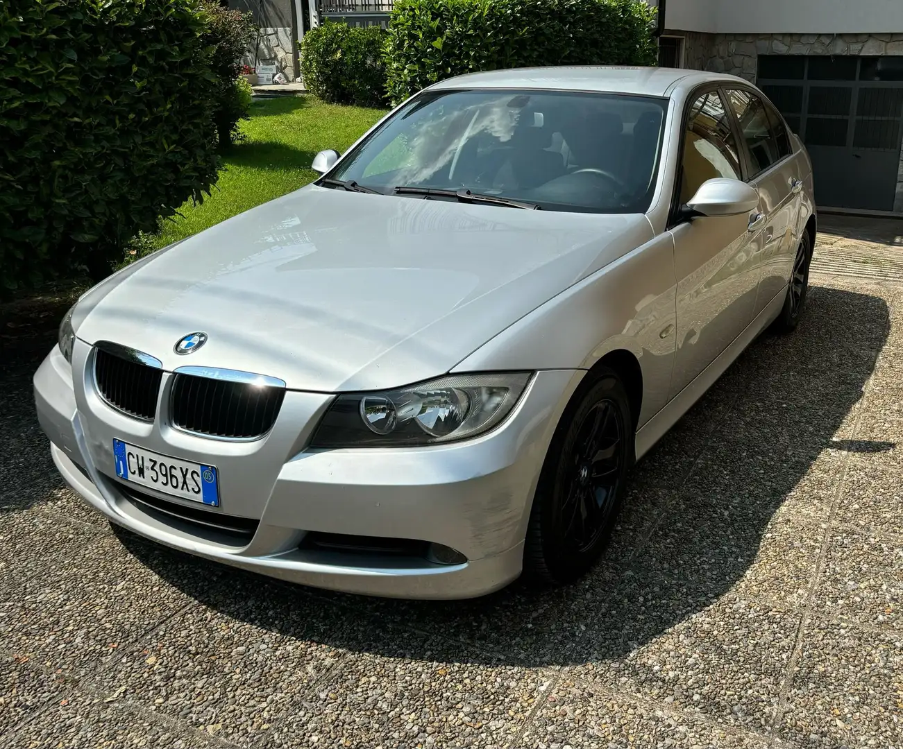 BMW 320 Serie 3 E90 Berlina 320i Futura Argento - 1