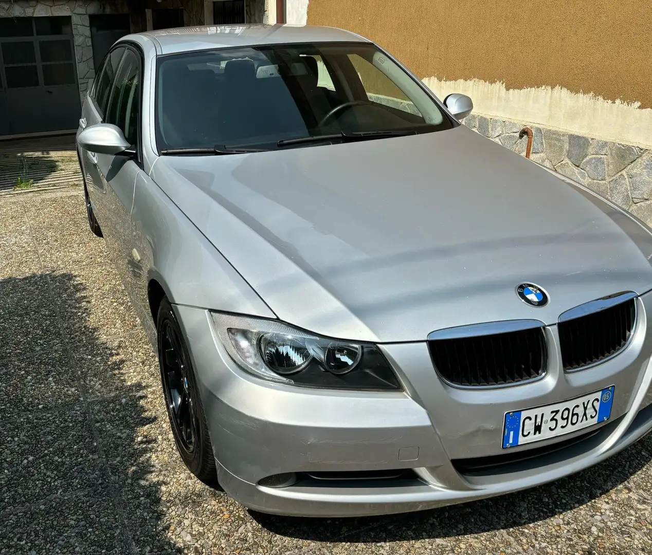 BMW 320 Serie 3 E90 Berlina 320i Futura Argento - 2