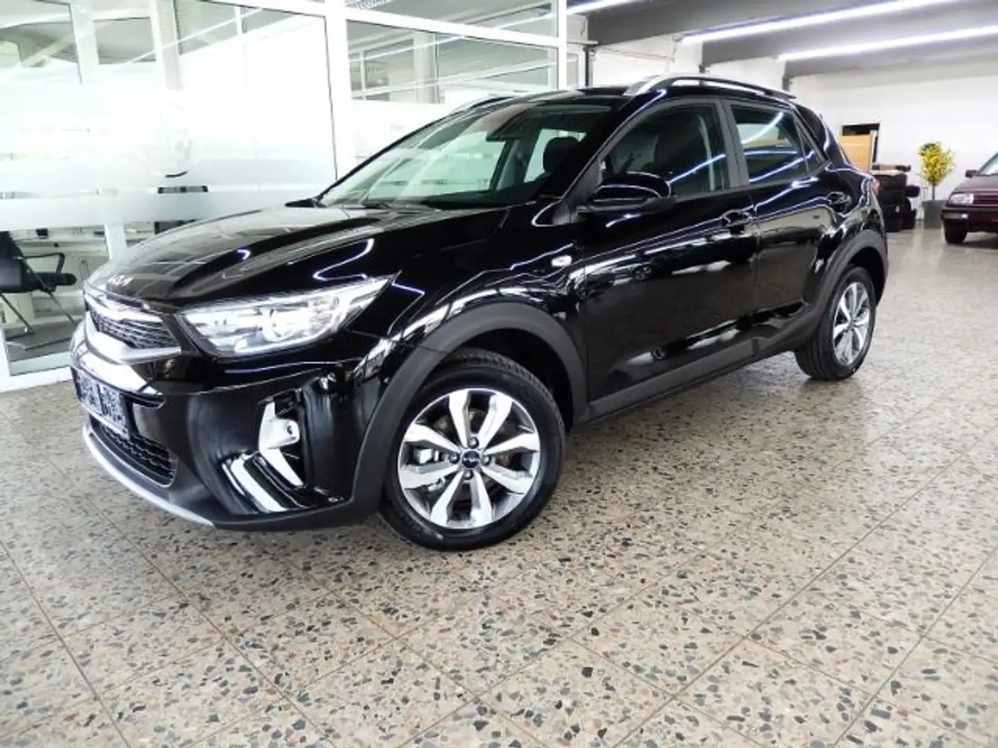 Kia Stonic ''Spin''1.2 DPI/Cam./Sitzhzg/Navi/GRA/7J. Černá - 2