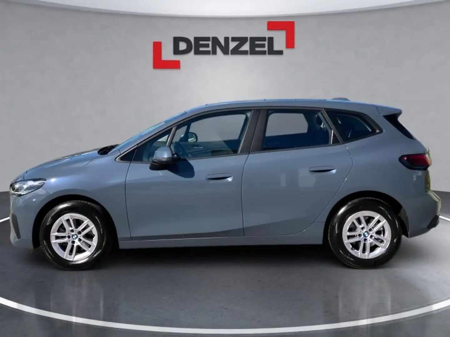 BMW 220 i Active Tour U06 Grau - 2