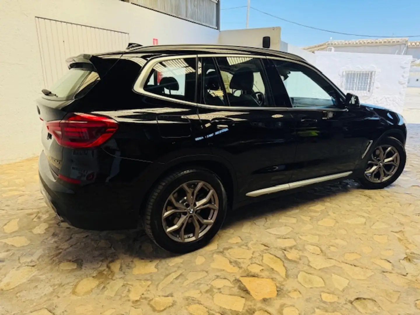 BMW X3 sDrive 18dA xLine Negro - 2