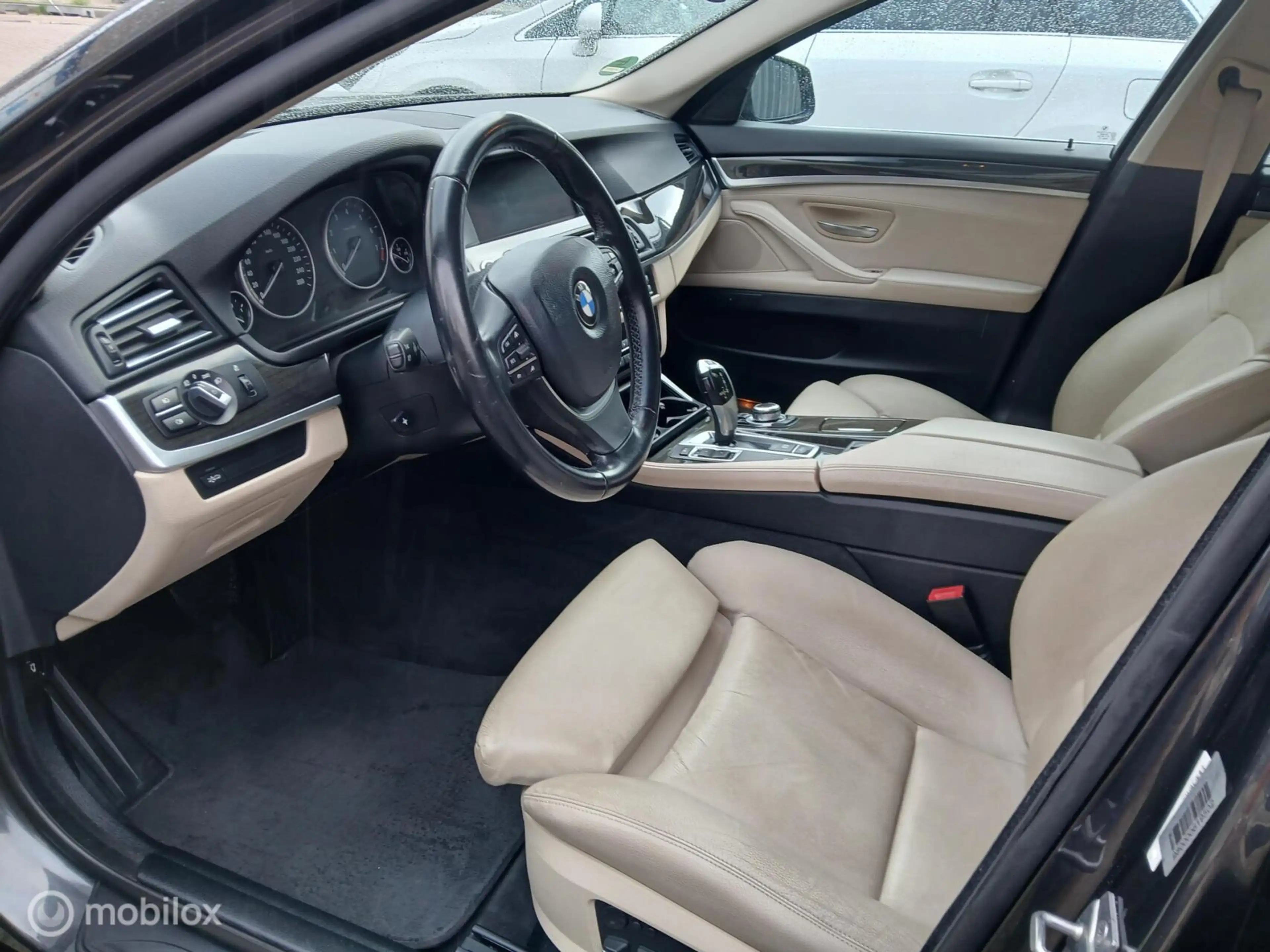 BMW 528 5-serie Touring 528i — photo 12