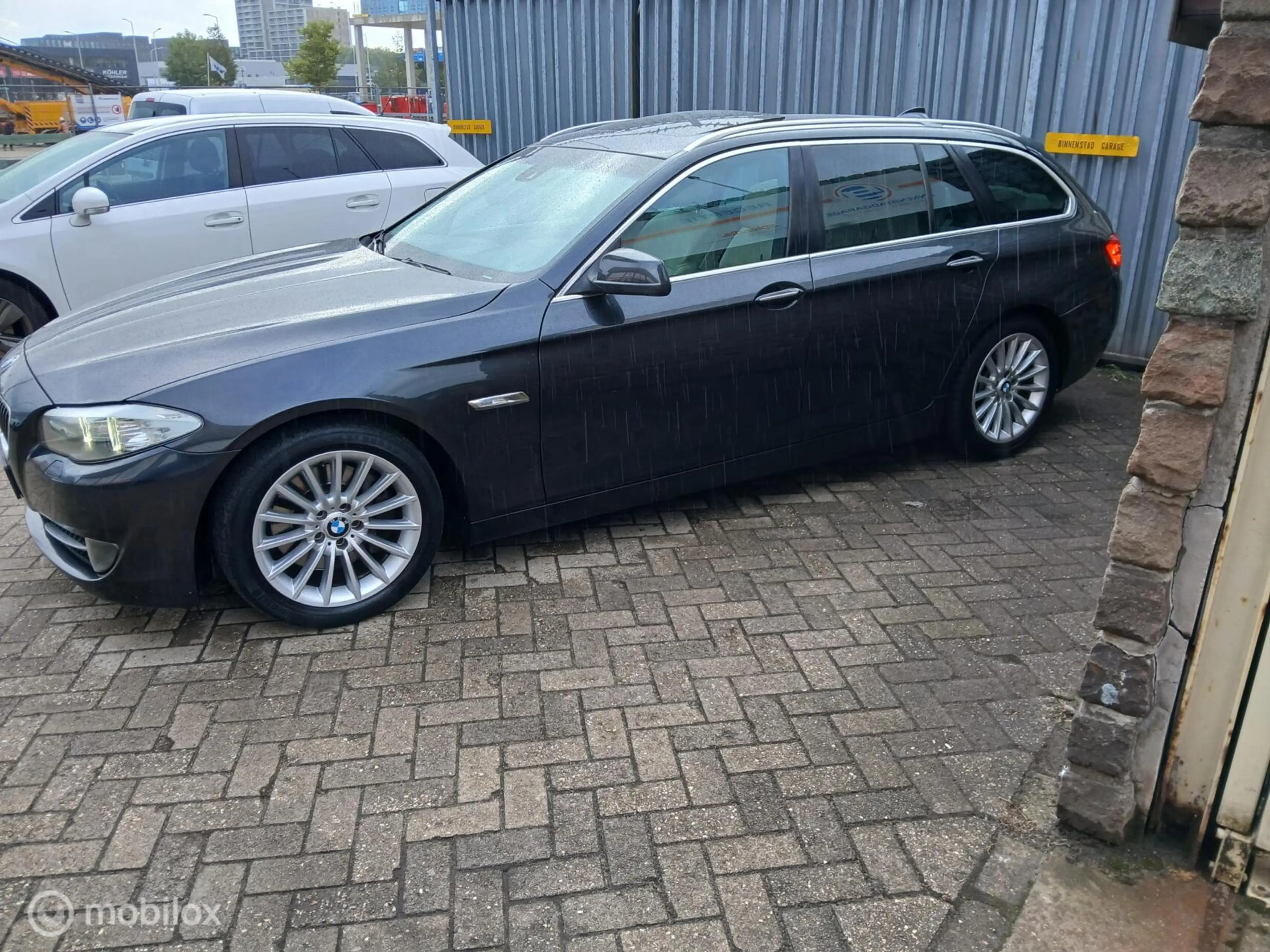 BMW 528 5-serie Touring 528i — photo 4