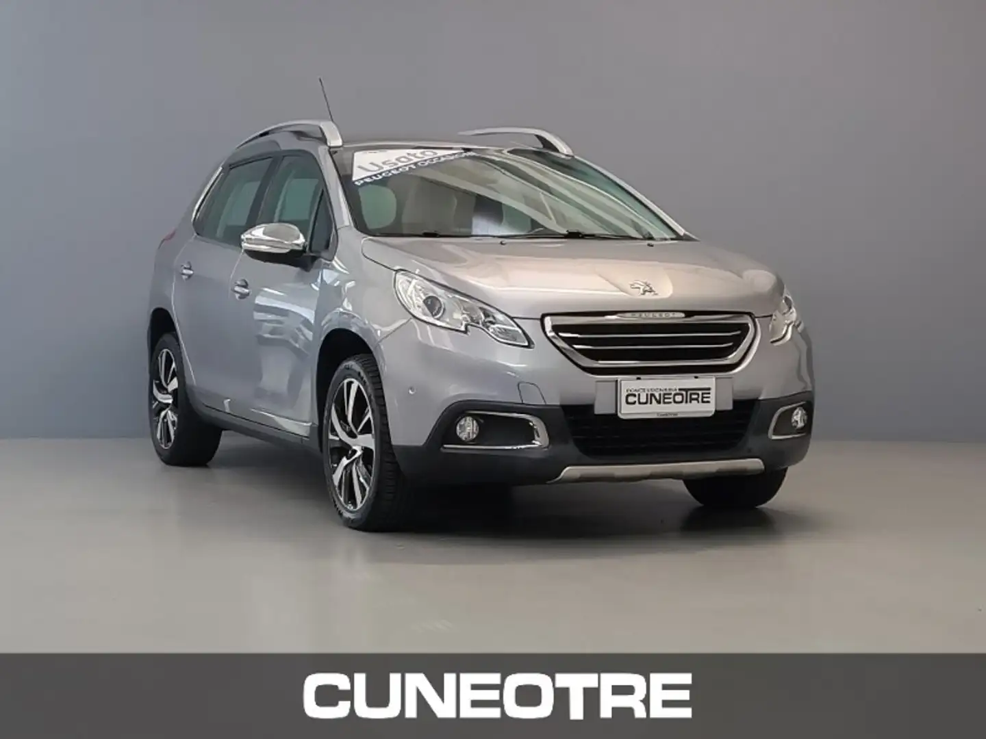 Peugeot 2008 BlueHDi 120 S&S Allure Grau - 1