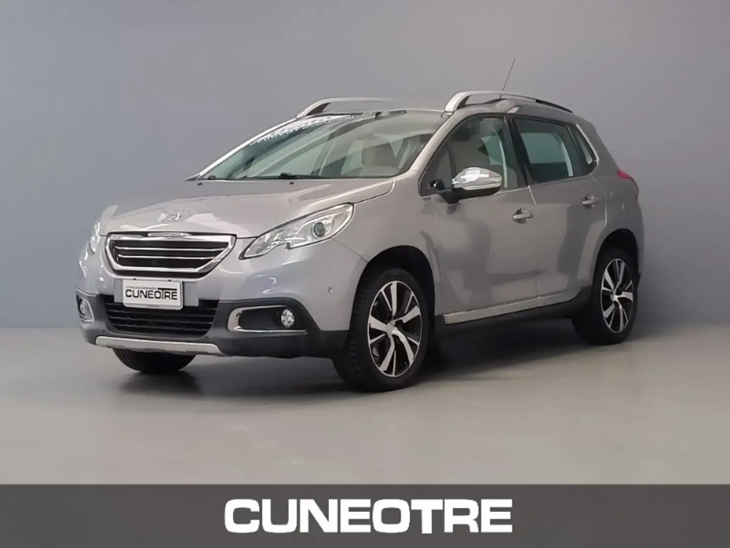 Peugeot 2008 BlueHDi 120 S&S Allure Grau - 2